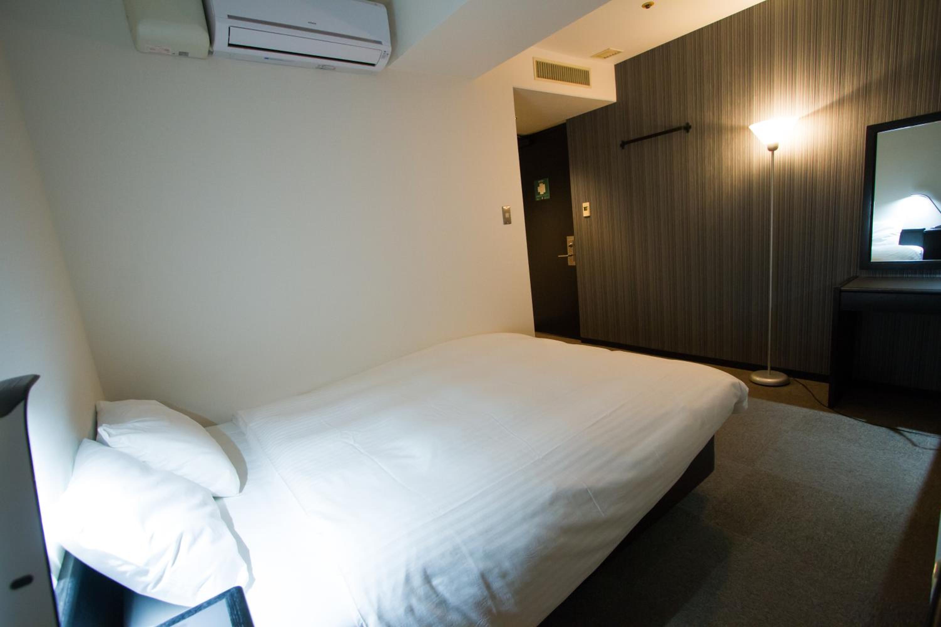Standard Double Room - Non-Smoking photo 3