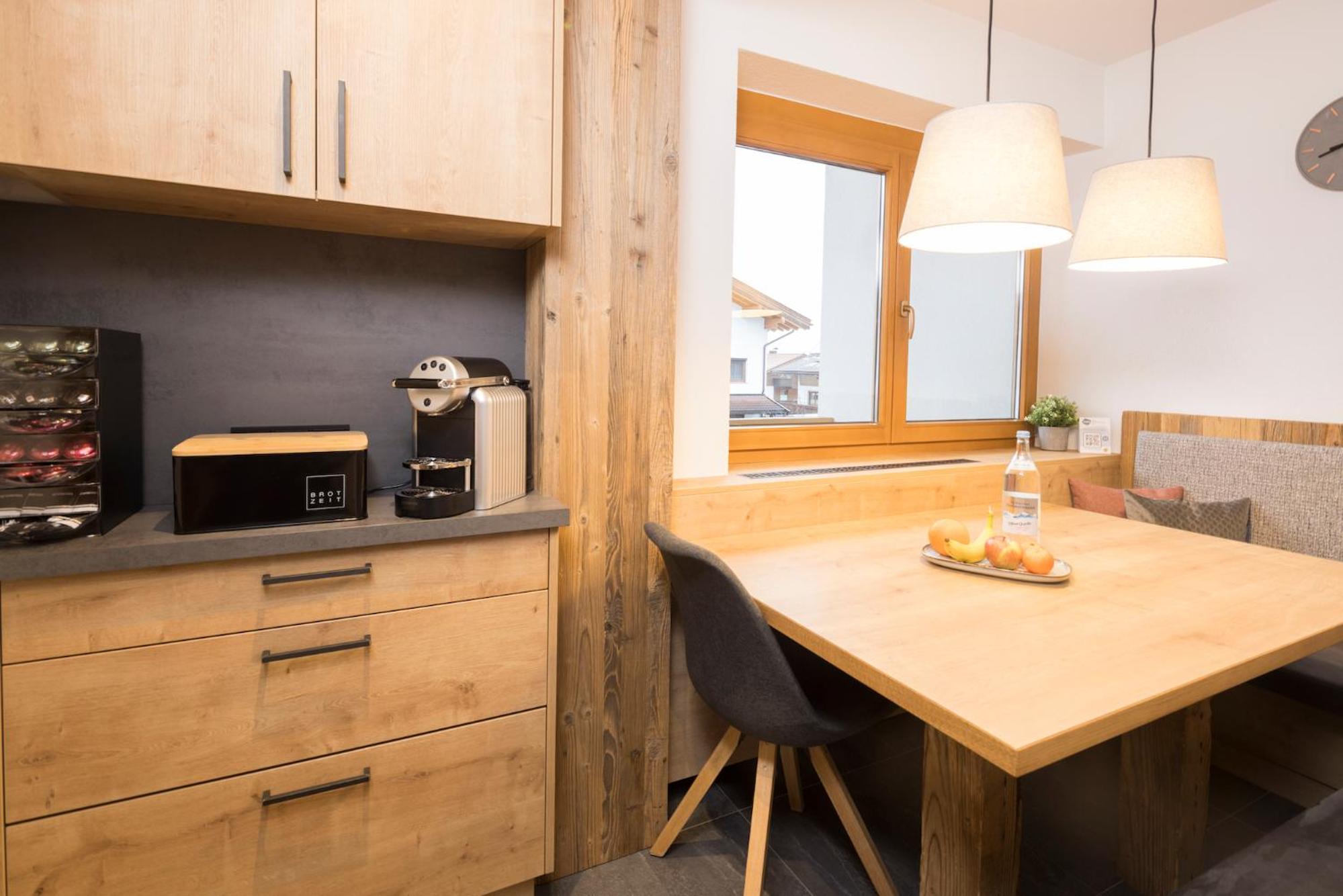 Two-Bedroom Apartment with Kitchenette photo 3