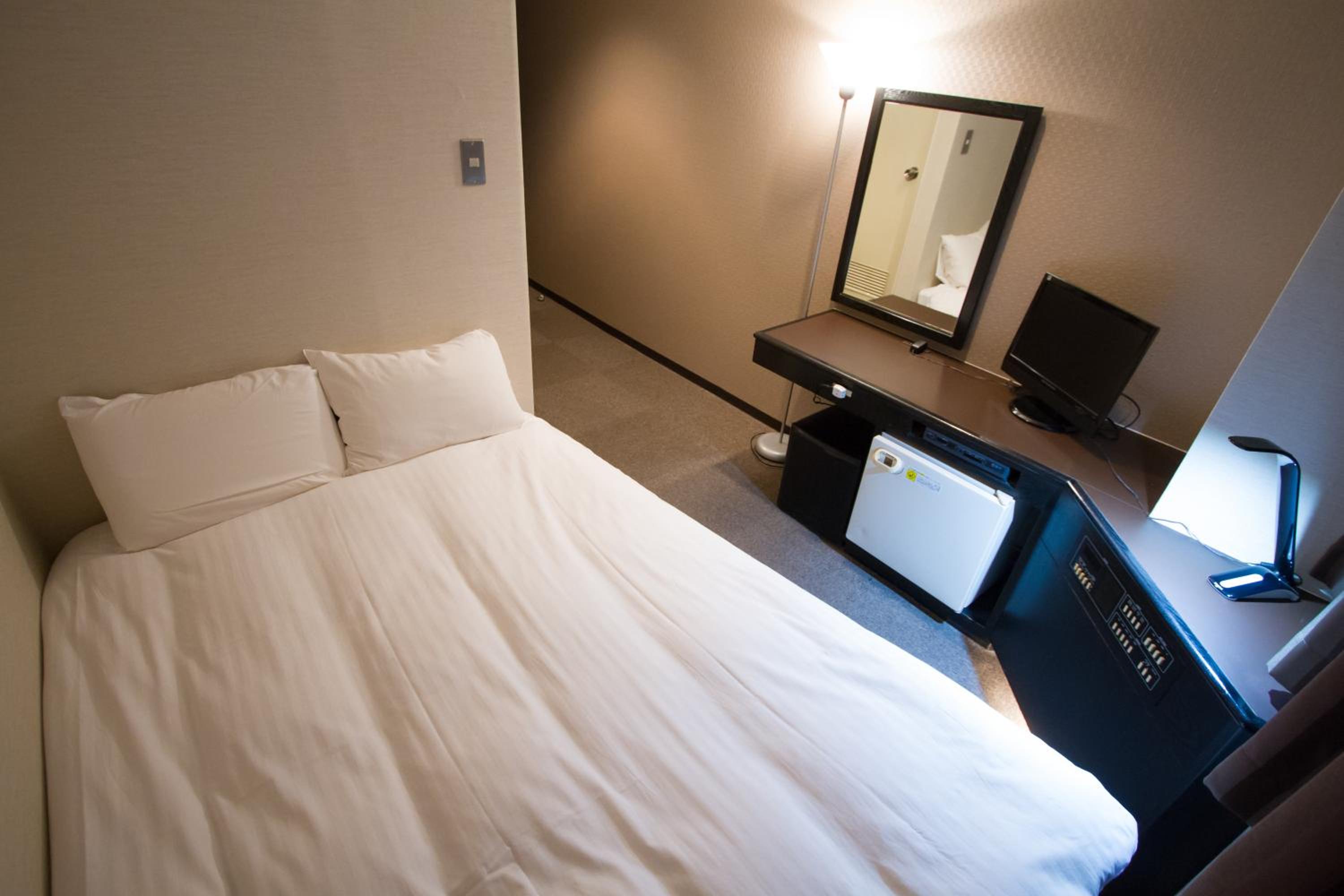 Semi Double Room - Smoking  photo 3