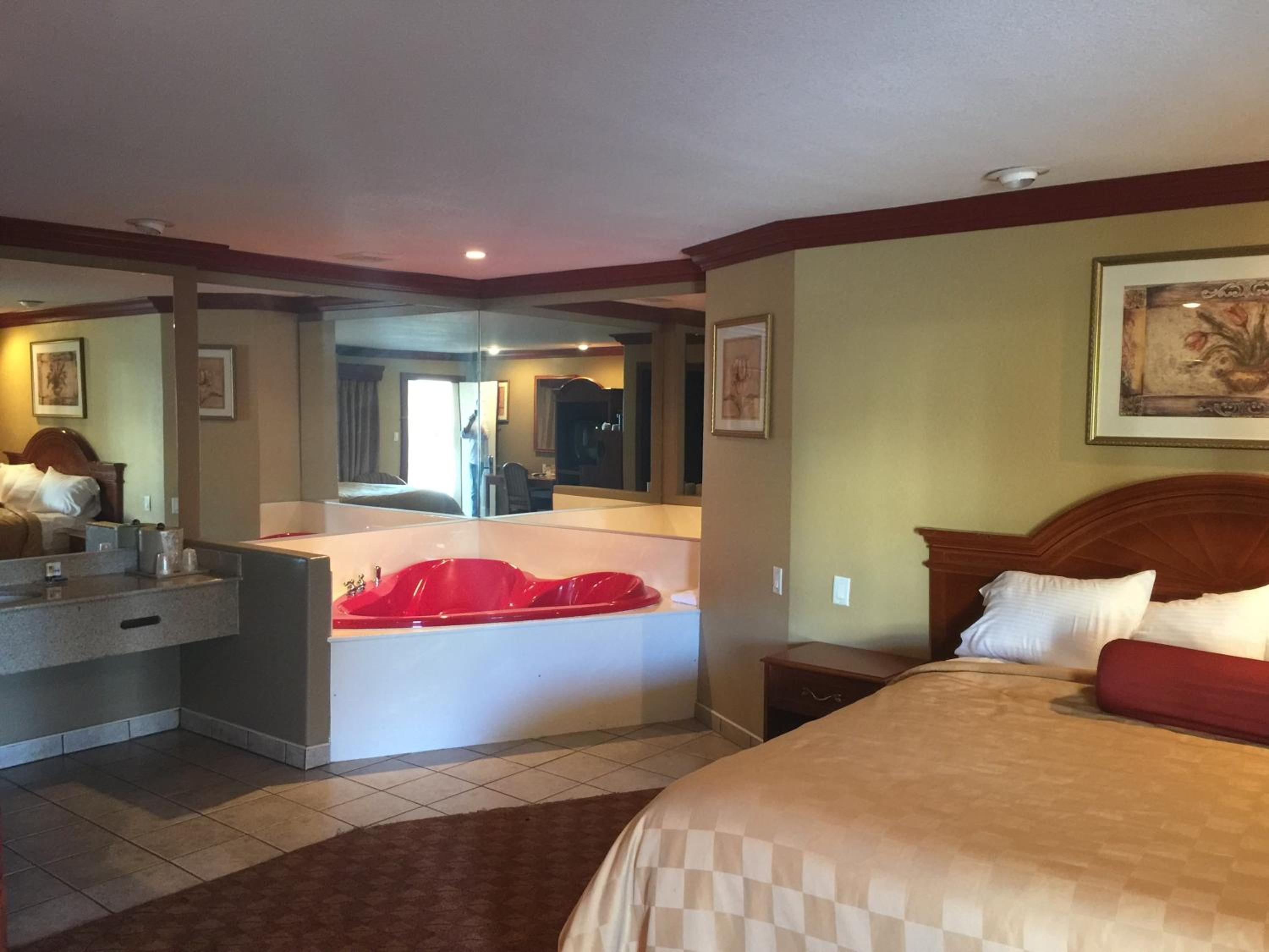 King Room with Spa Bath - Photo 1