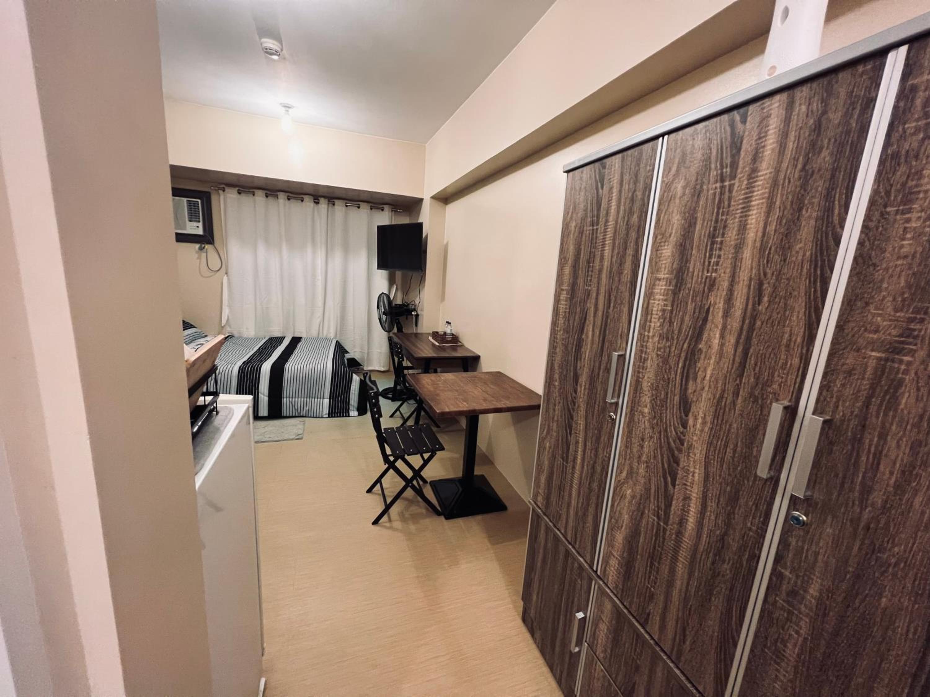 Studio Apartment photo 2