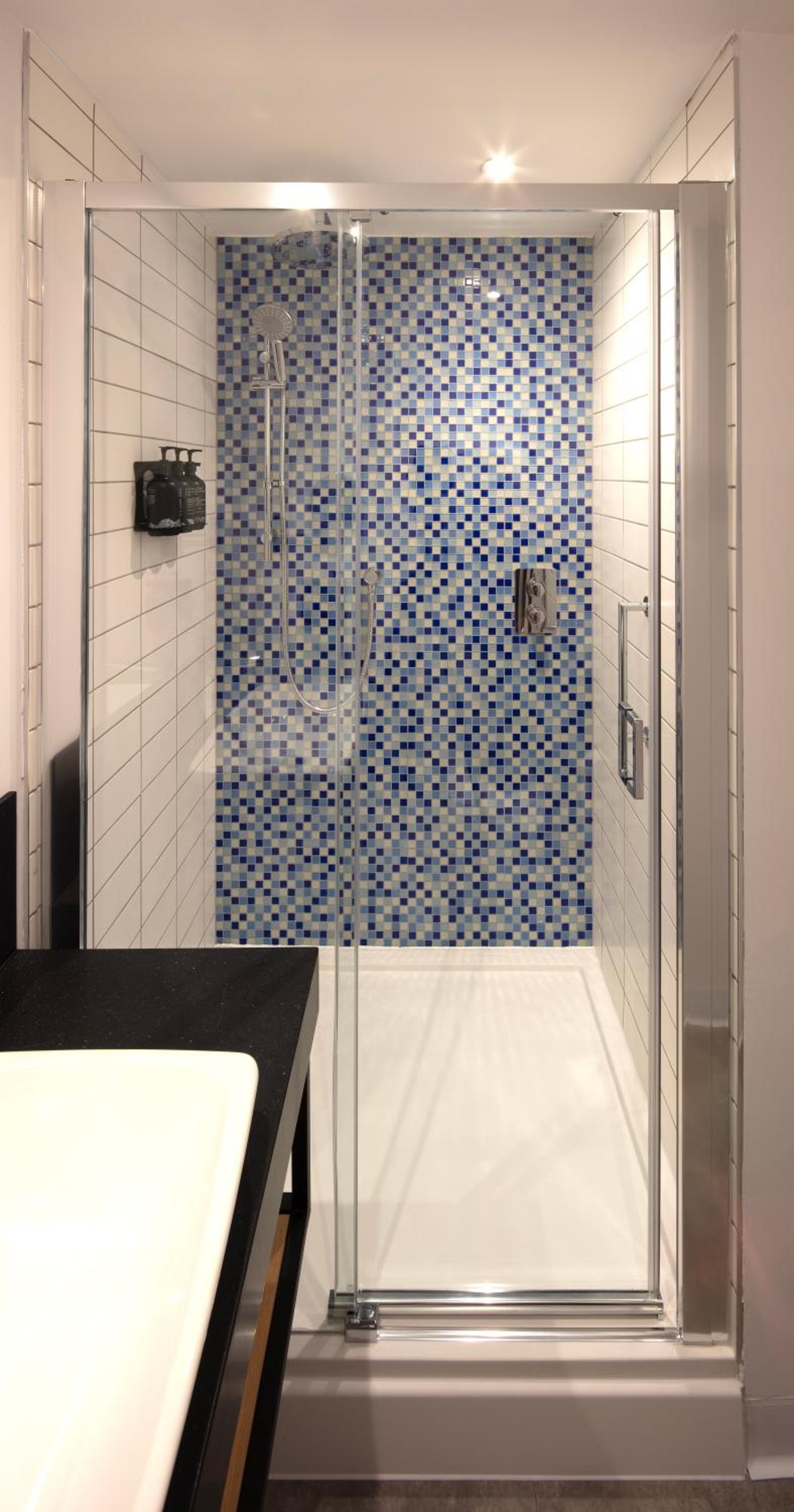 Standard Queen Room - Photo 4