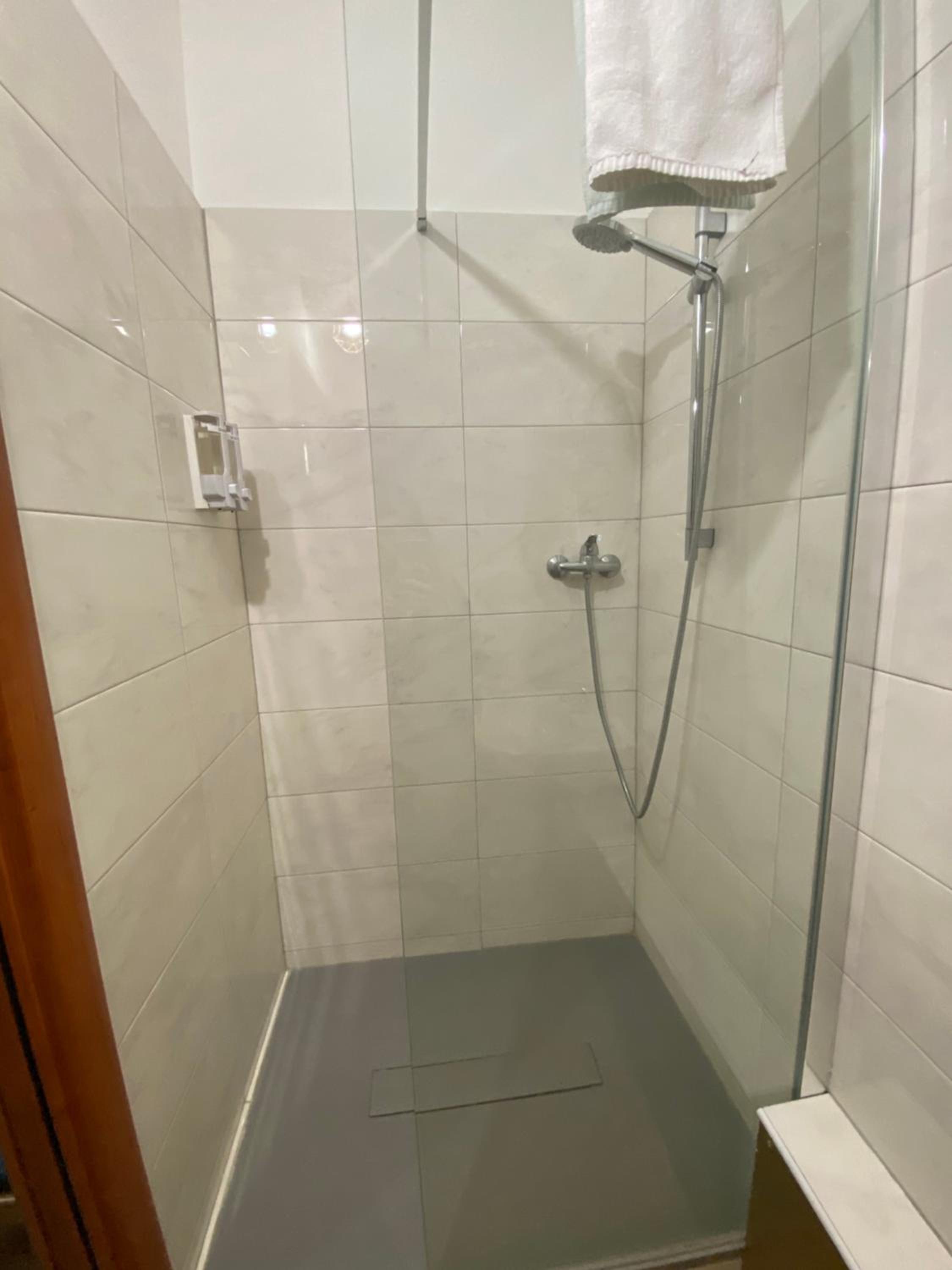 Quadruple Room With Private Bathroom photo 3