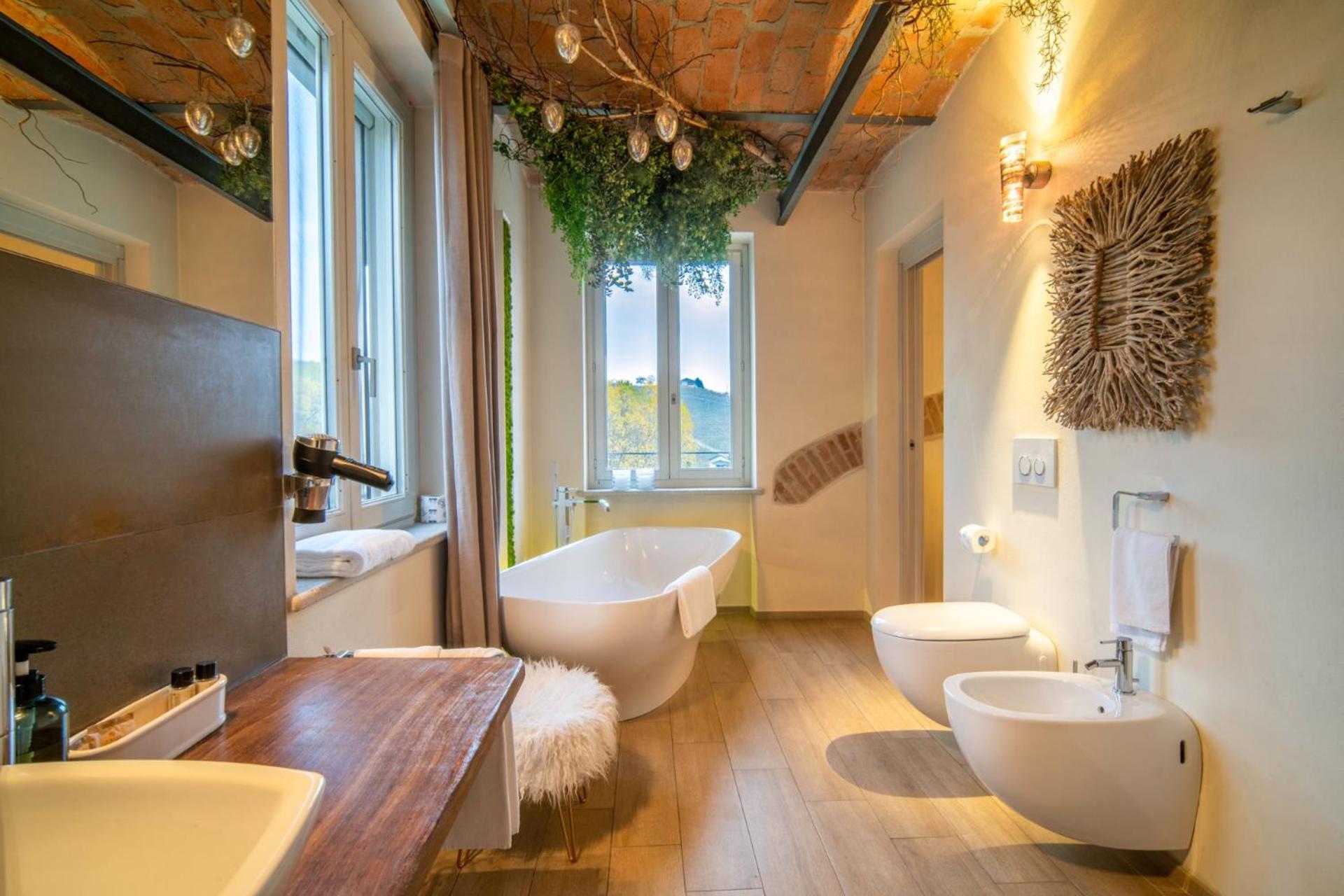 Junior Suite with Garden View photo 3