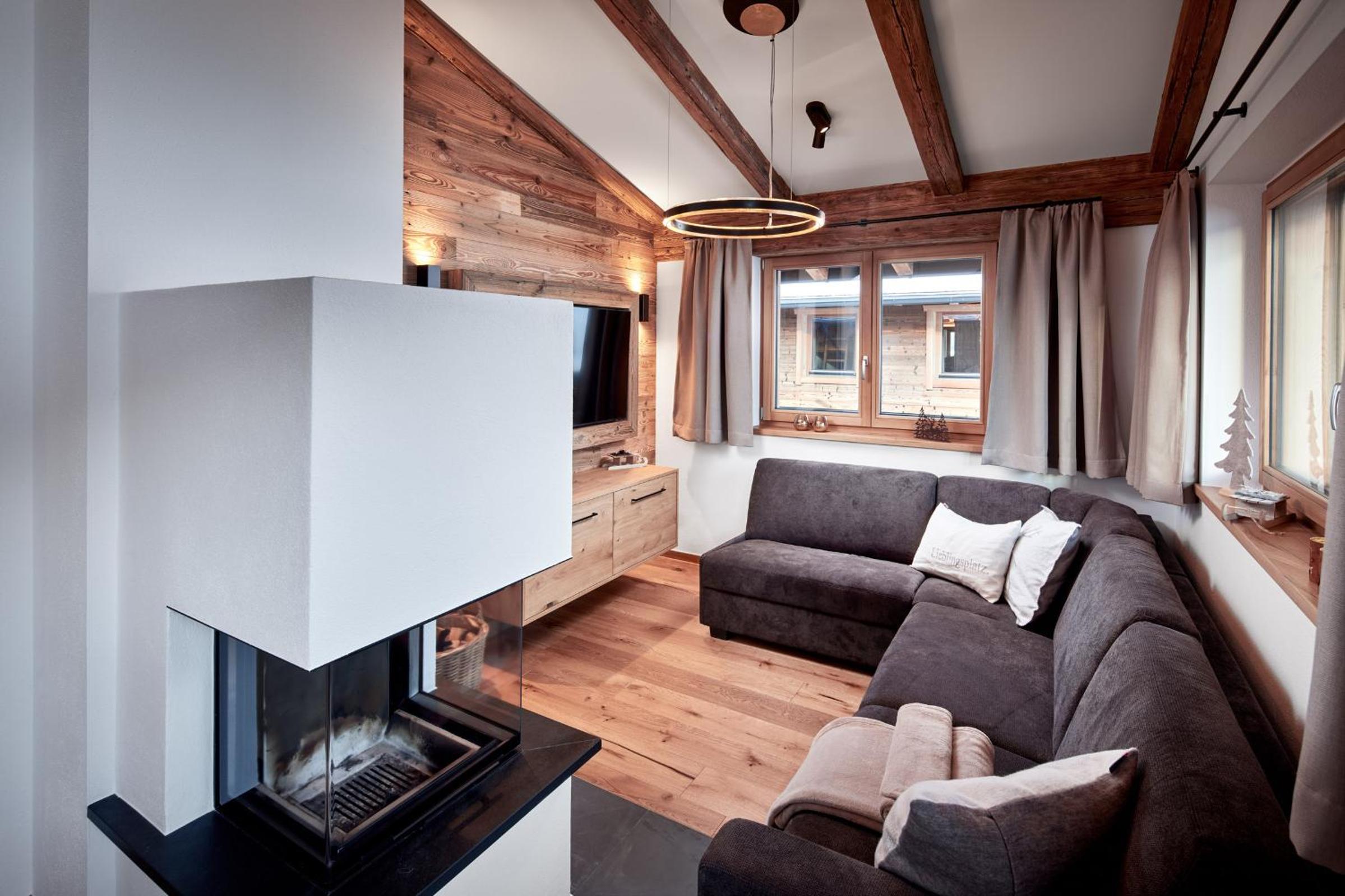 Three-Bedroom Apartment Top 6