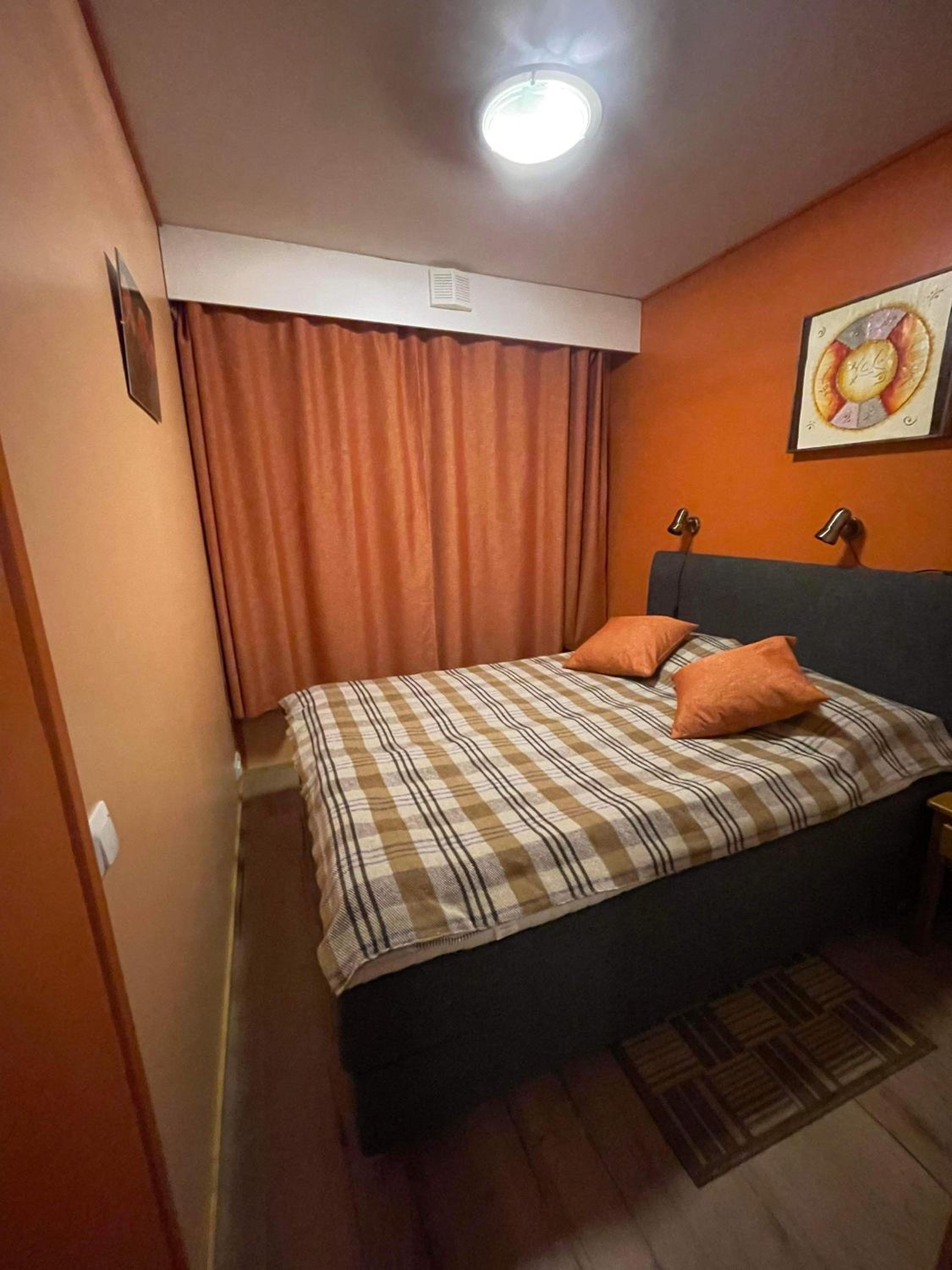 Two-Bedroom Apartment - Photo 7