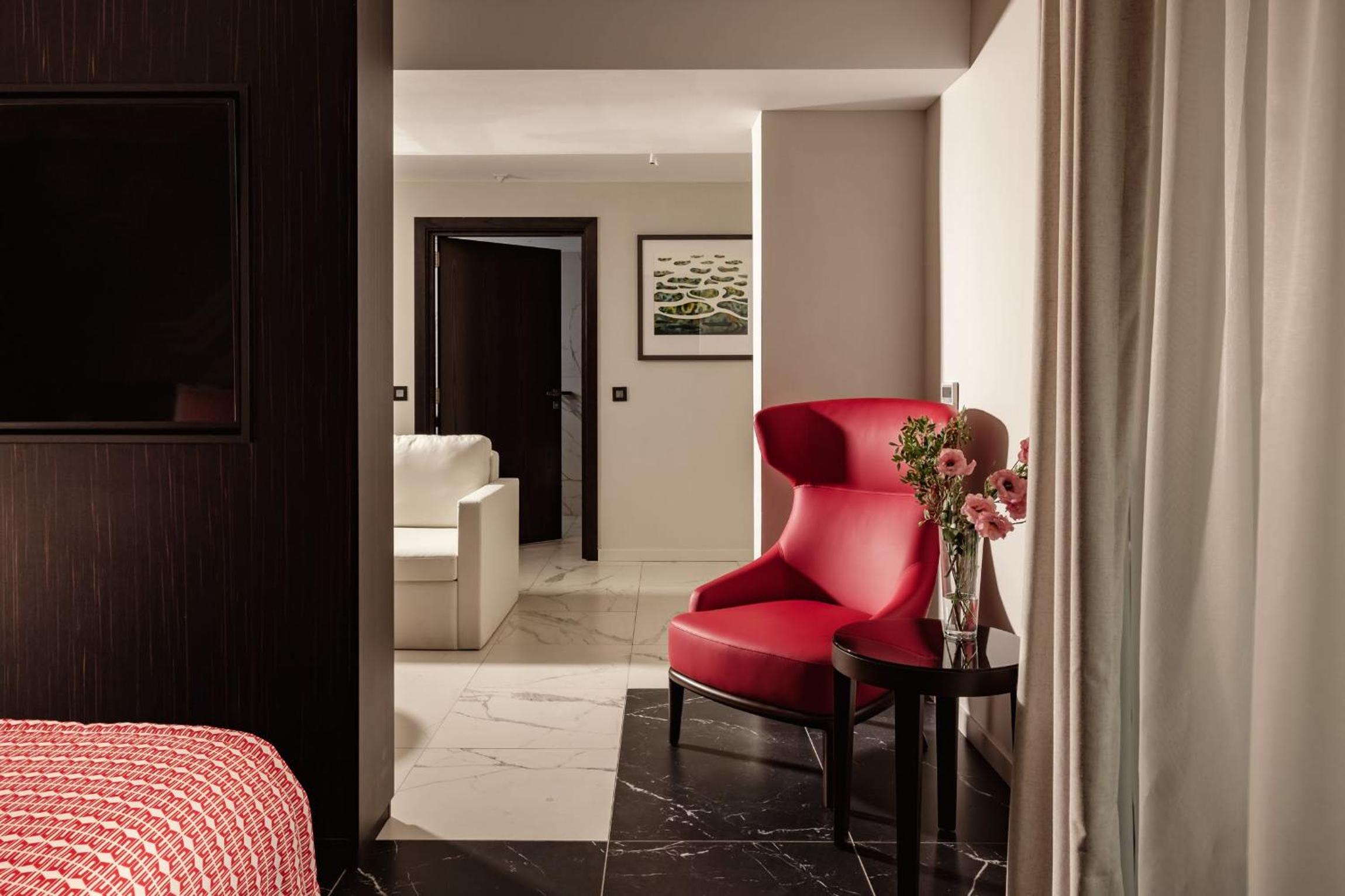 Deluxe Suite - Photo 4