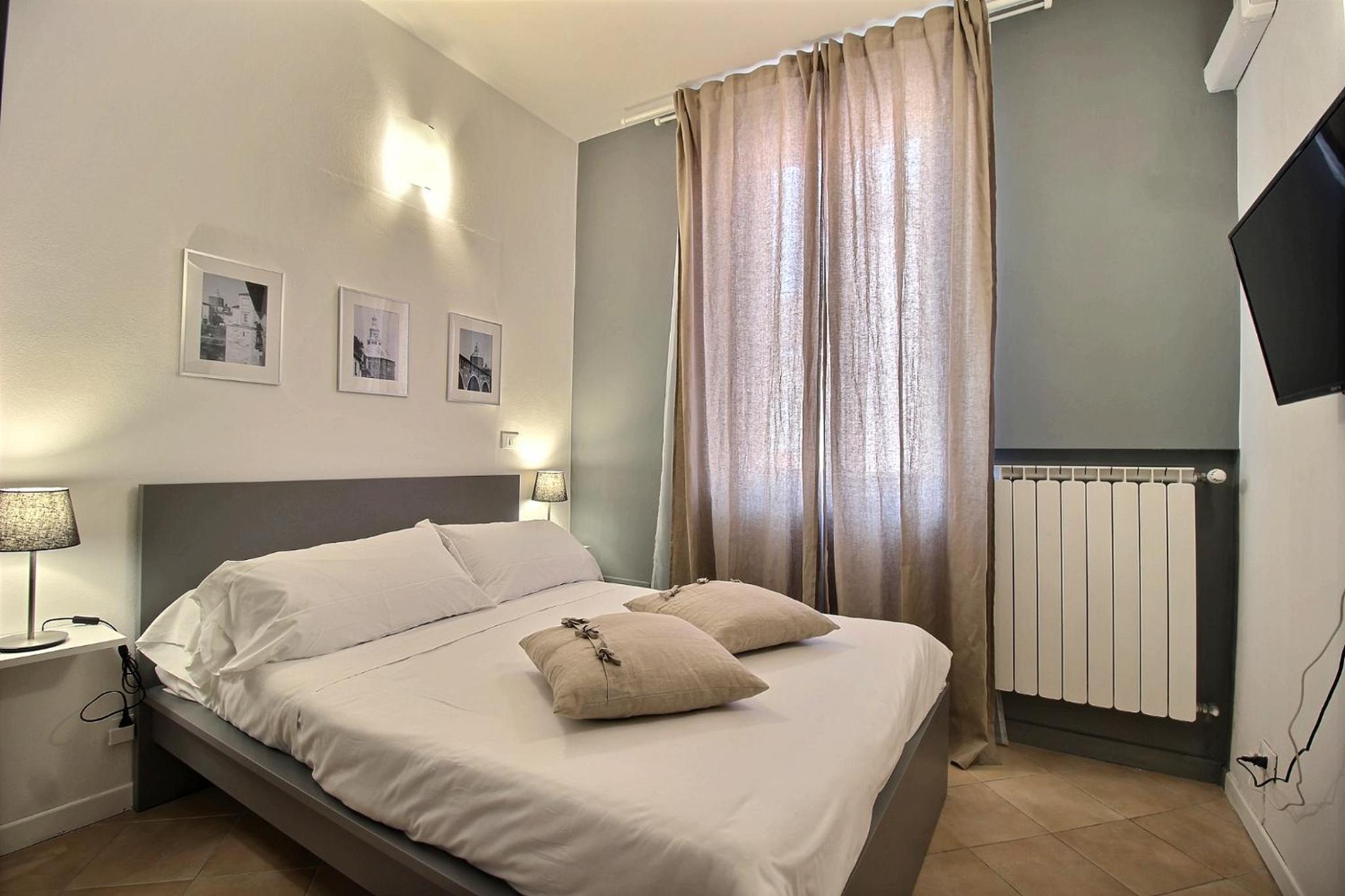 Two-Bedroom Apartment - Photo 2