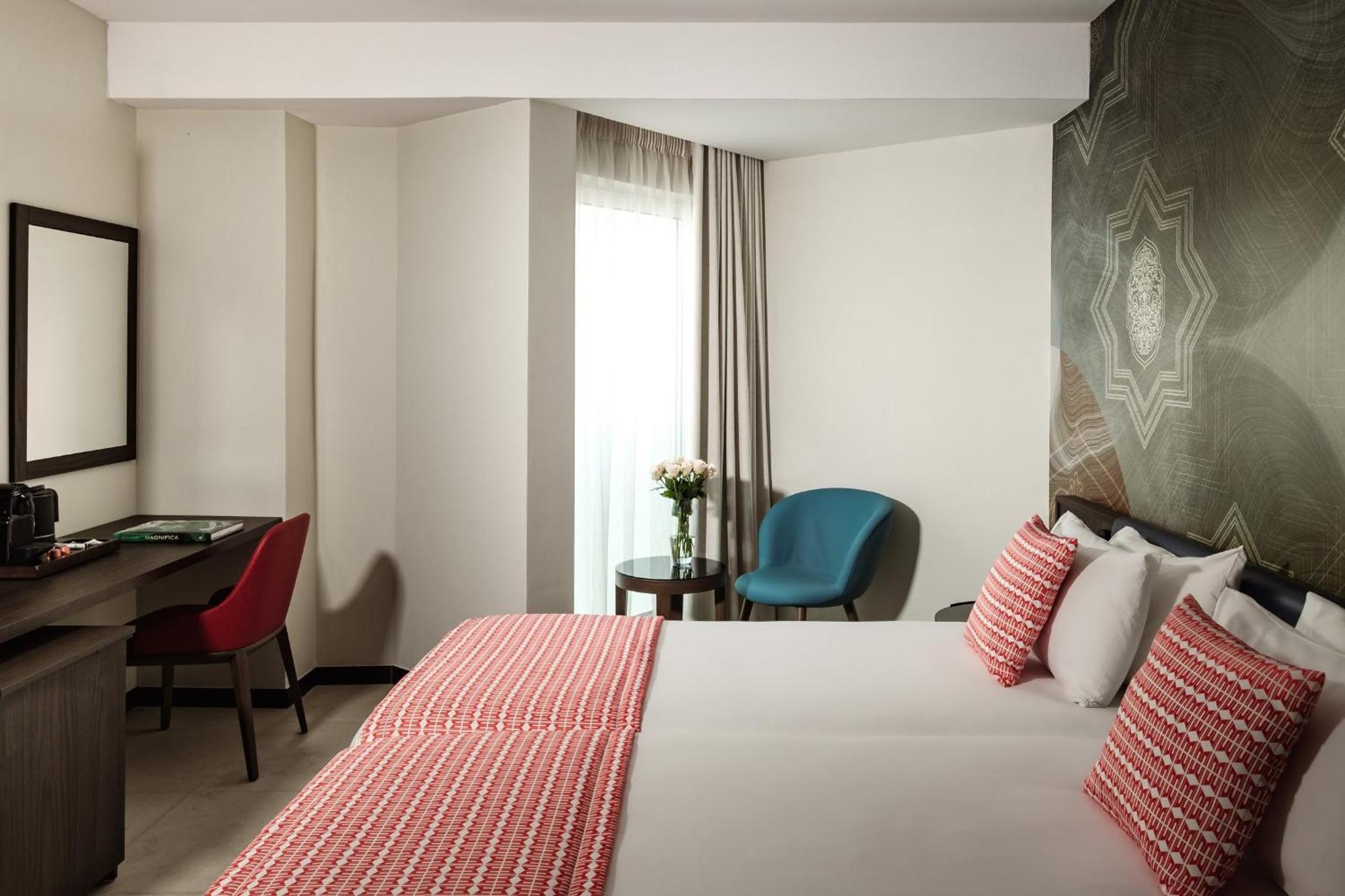 Standard Double or Twin Room - Photo 10