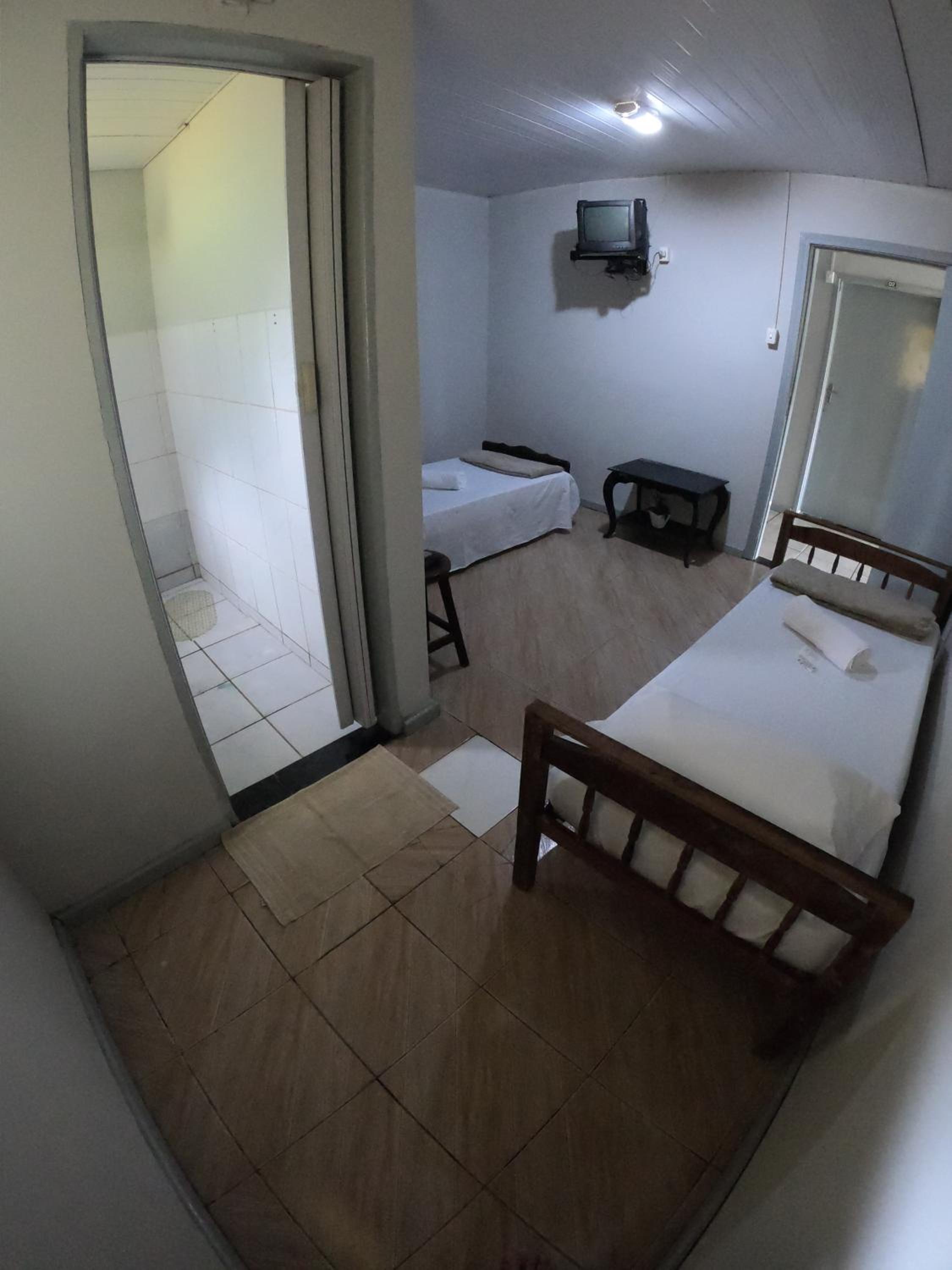 Economy Double Room photo 3