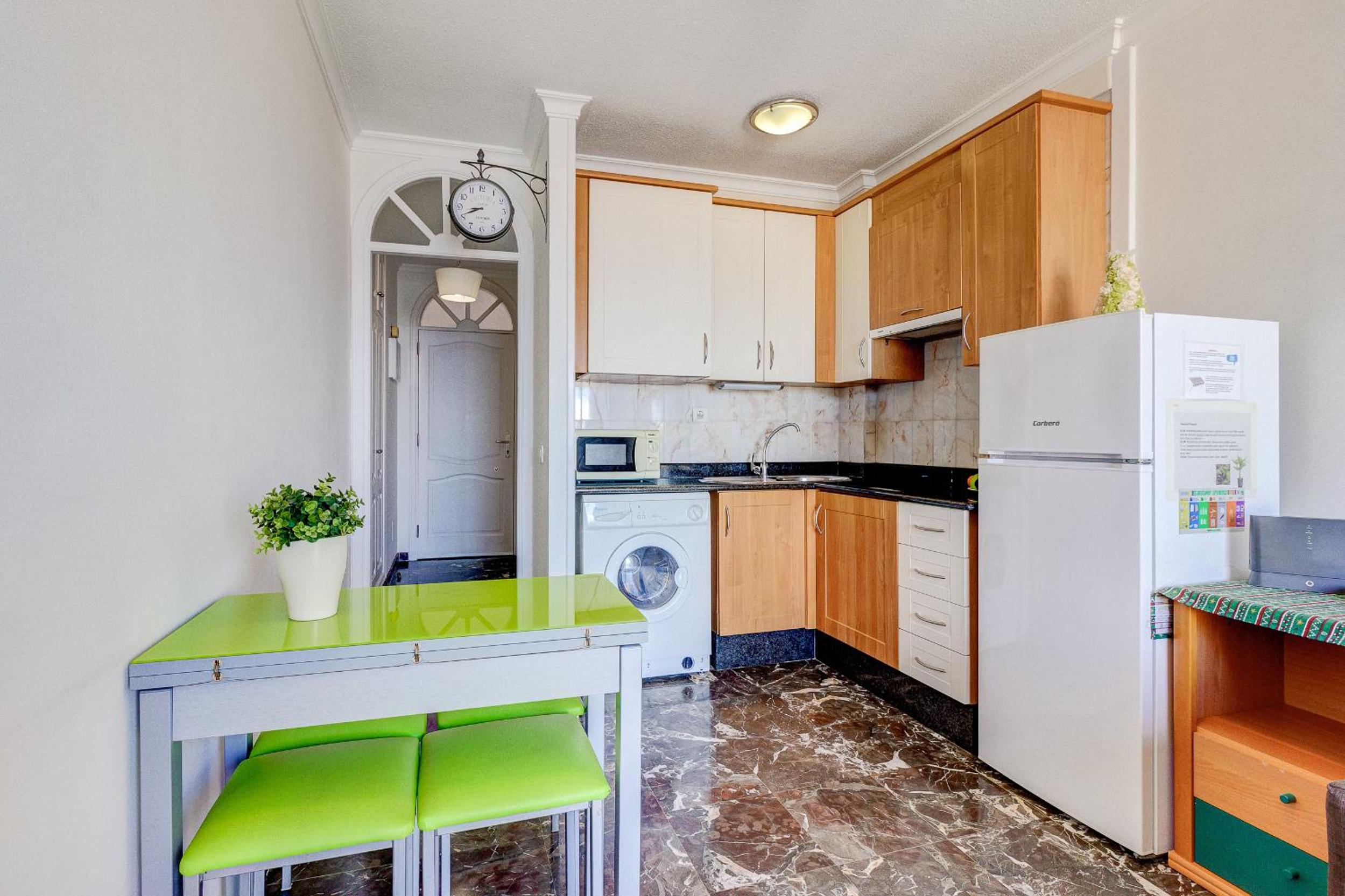 Studio Apartment with Sea View photo 3