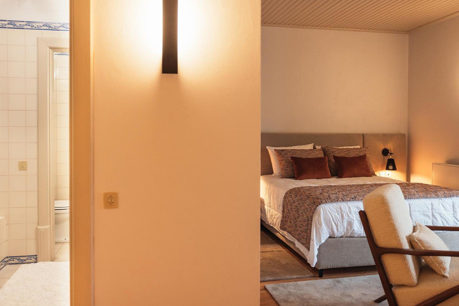 Double Room with Patio - Photo 10