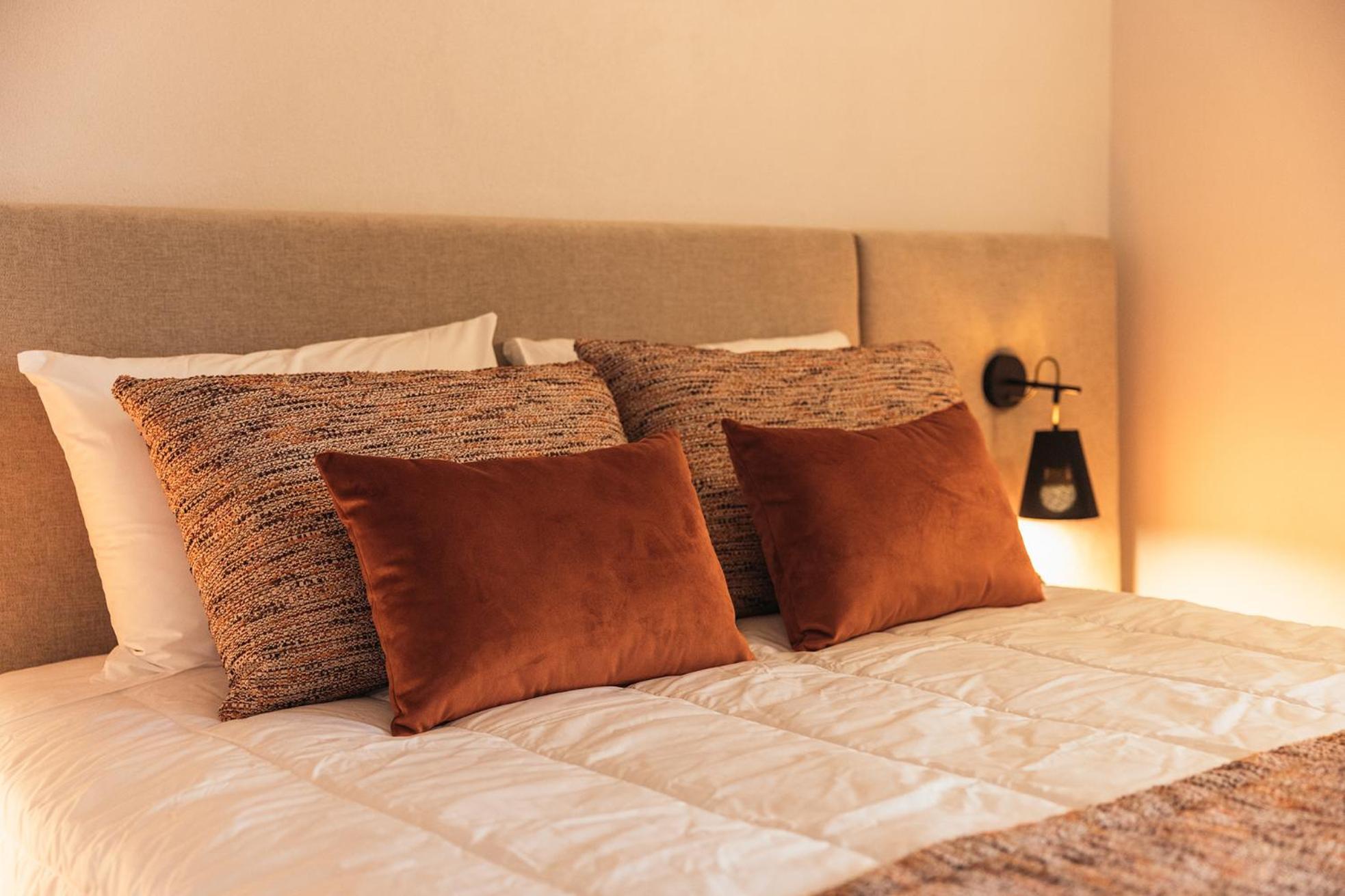 Double Room with Patio - Photo 5