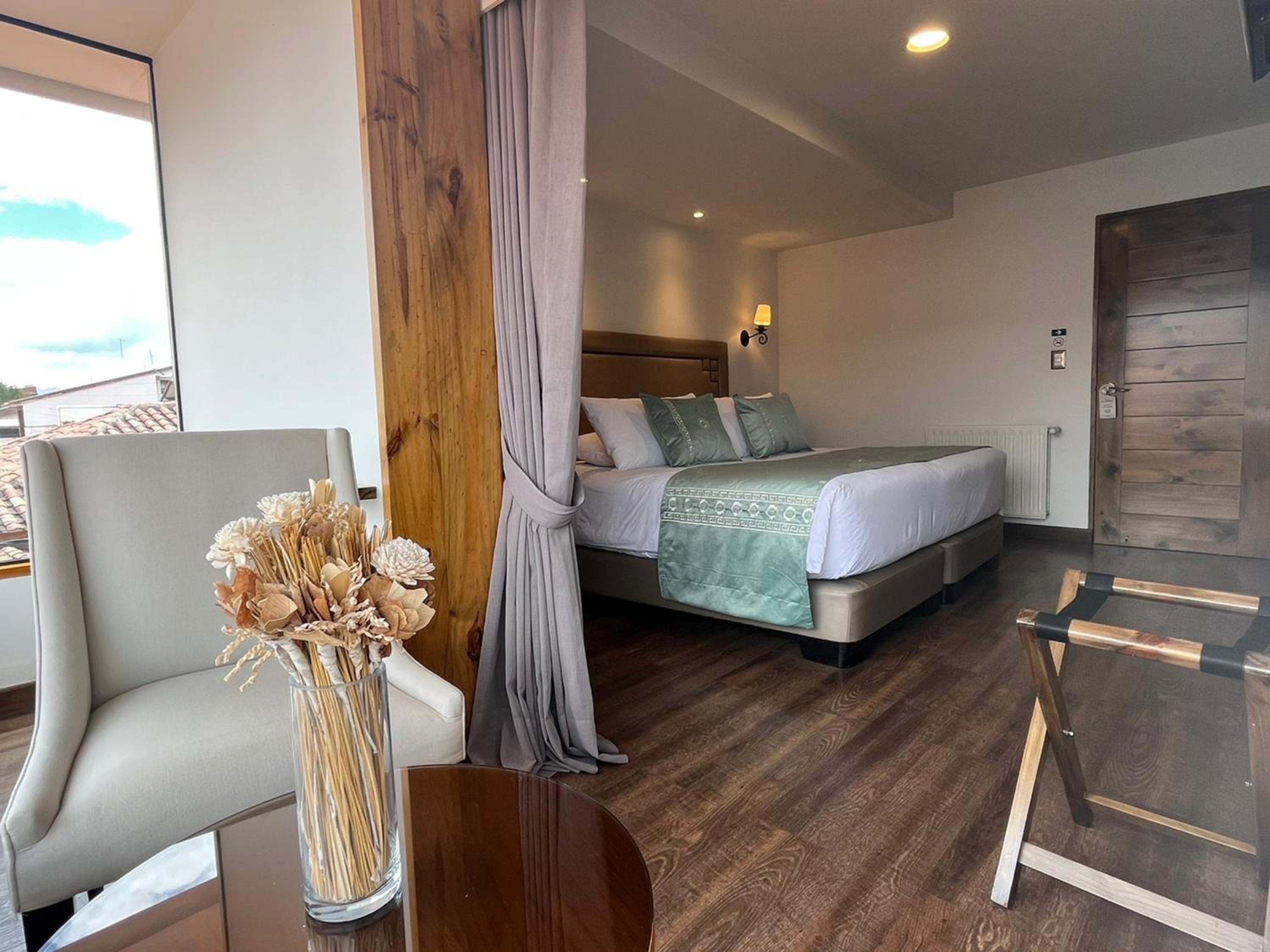 Superior King Room photo 3