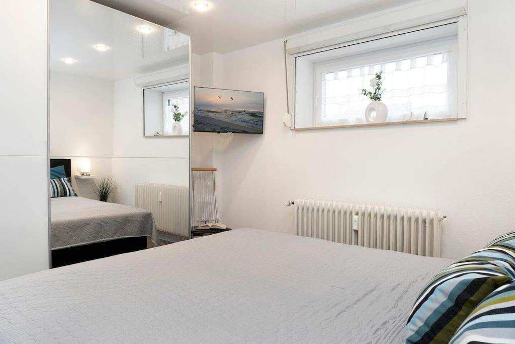 Three-Bedroom Apartment photo 2