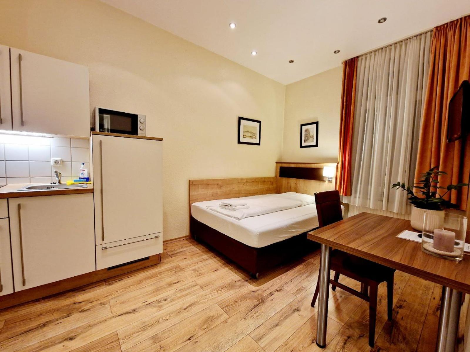 Studio Apartment (1 Adult)