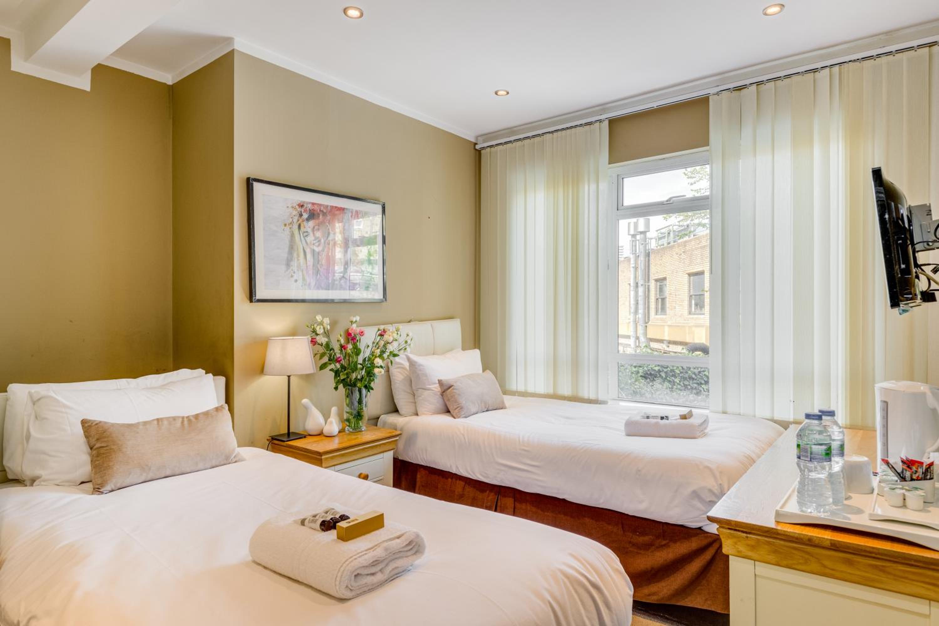 Standard Twin Room photo 1