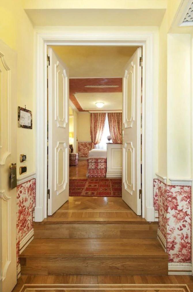 Deluxe Junior Suite thumbnail 6
