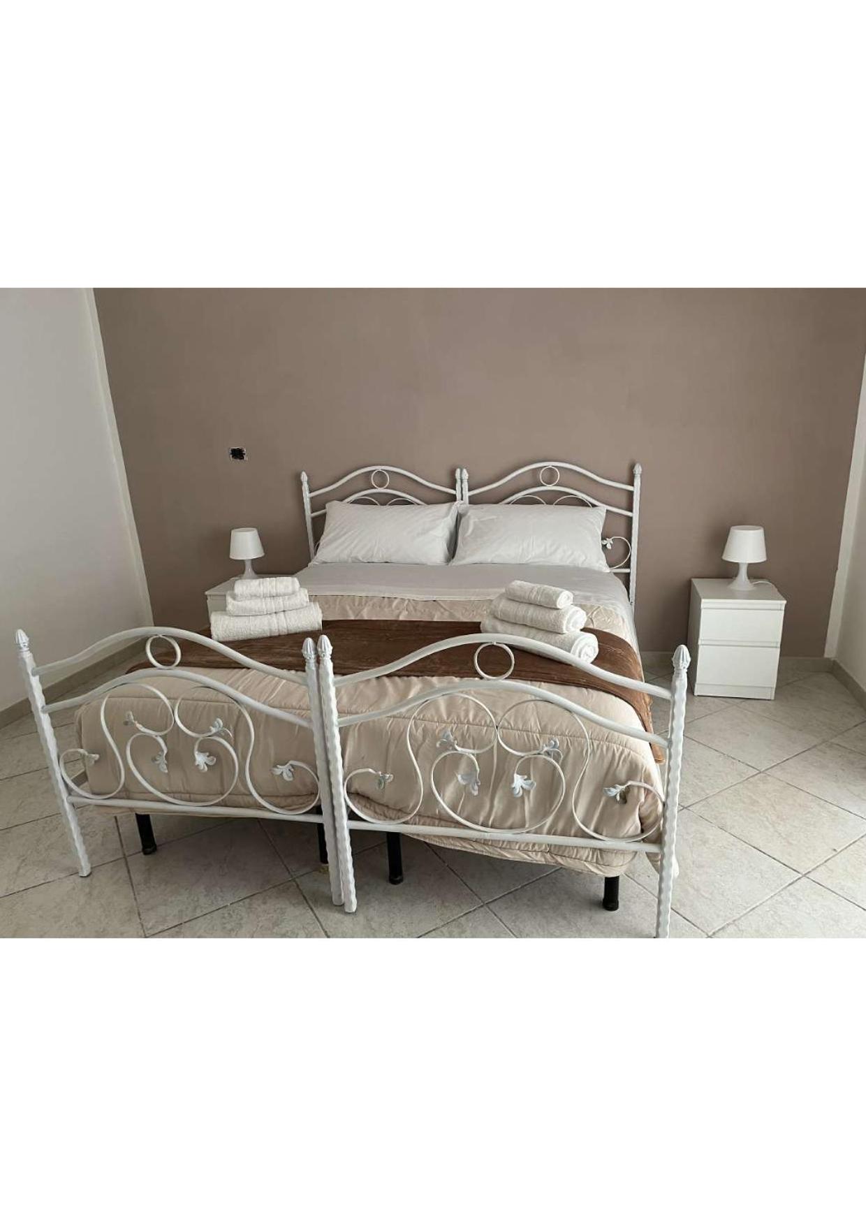 Quadruple Room with Private Bathroom