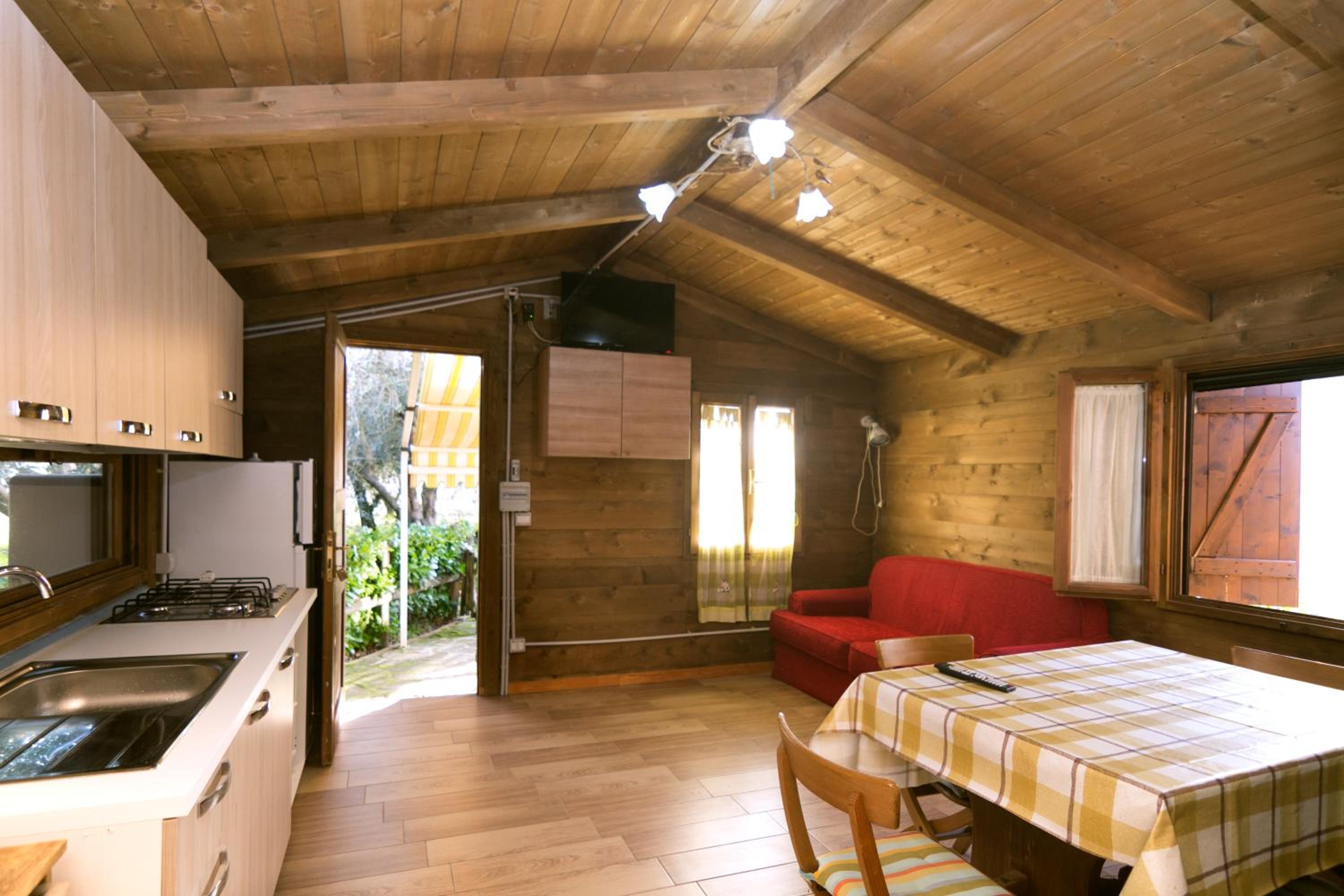 One-Bedroom House photo 1