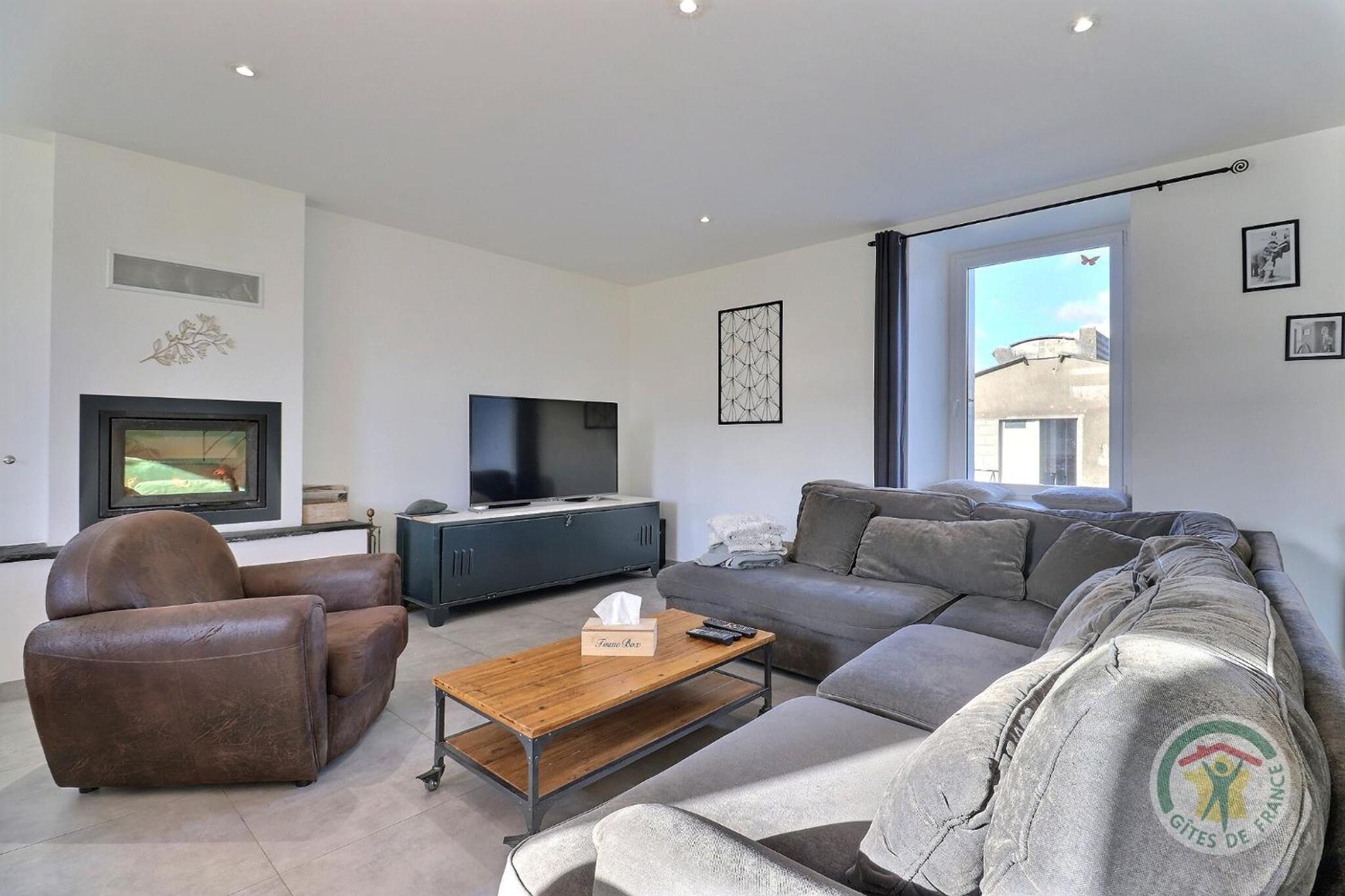 Large Double Room photo 1