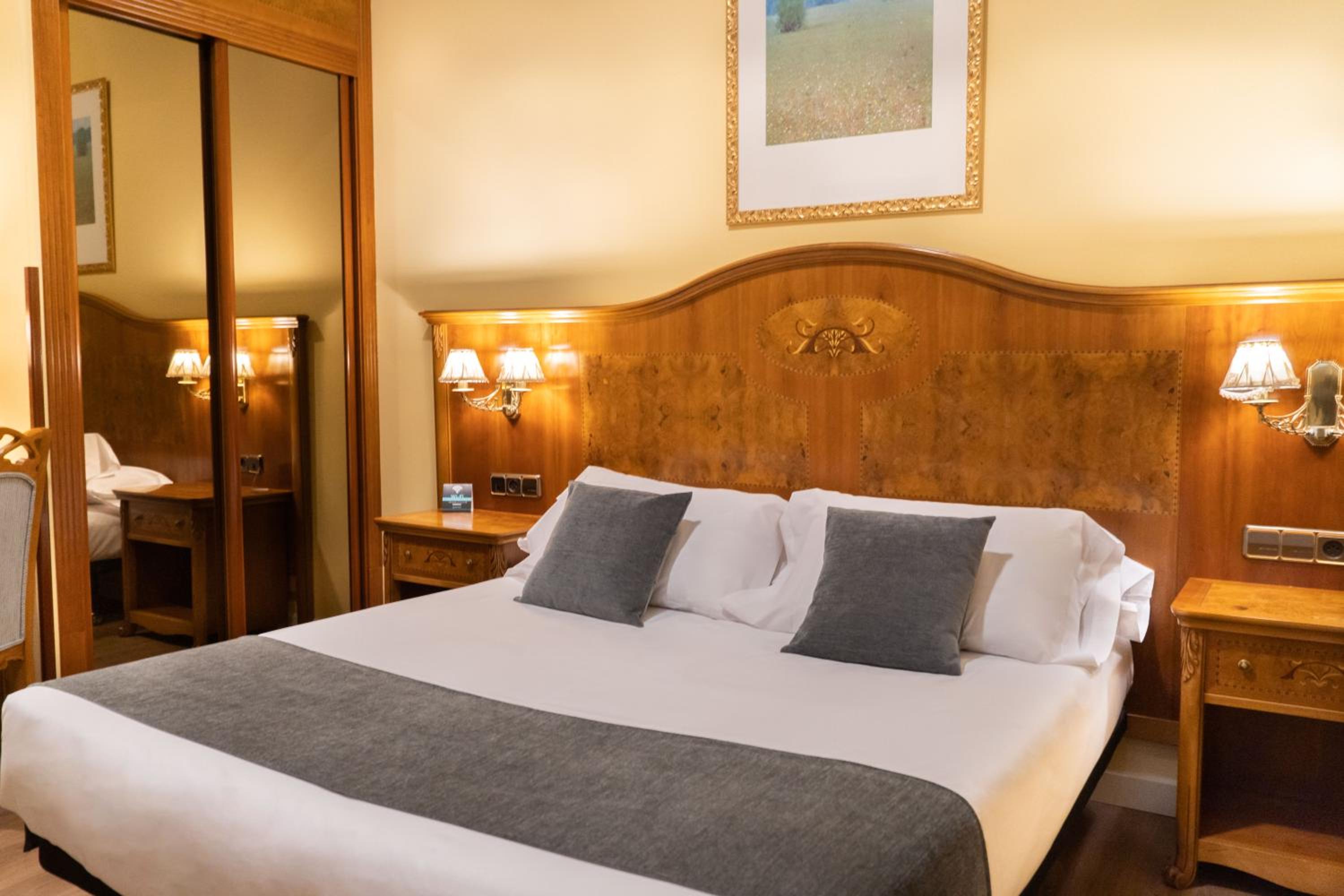 Budget Double or Twin Room - Photo 5