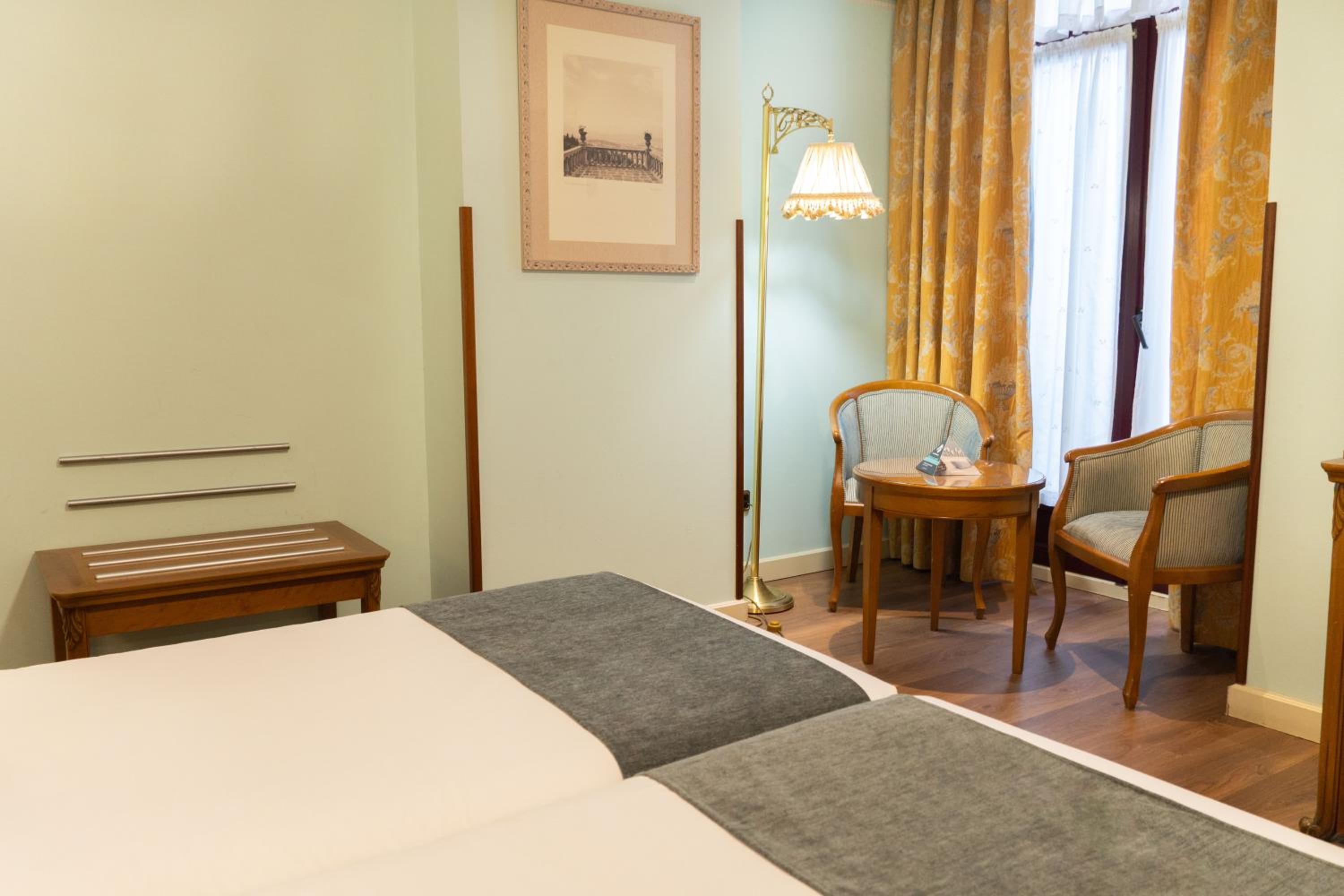 Budget Double or Twin Room - Photo 4