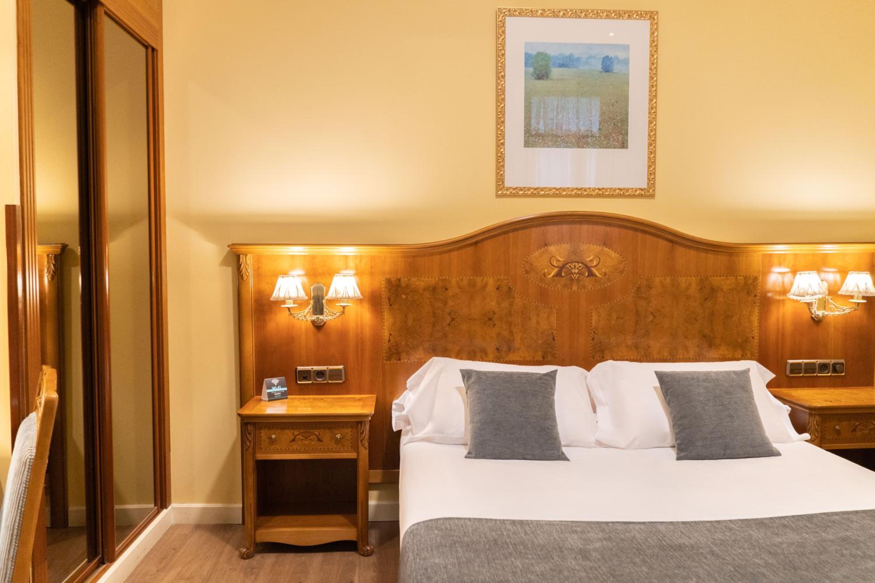 Budget Double or Twin Room - Photo 2