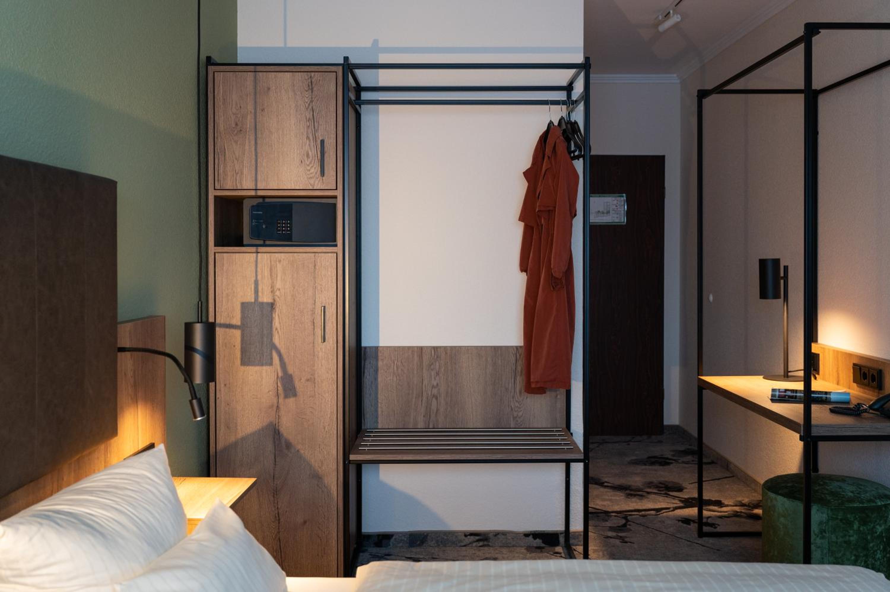 Double Room - Photo 10
