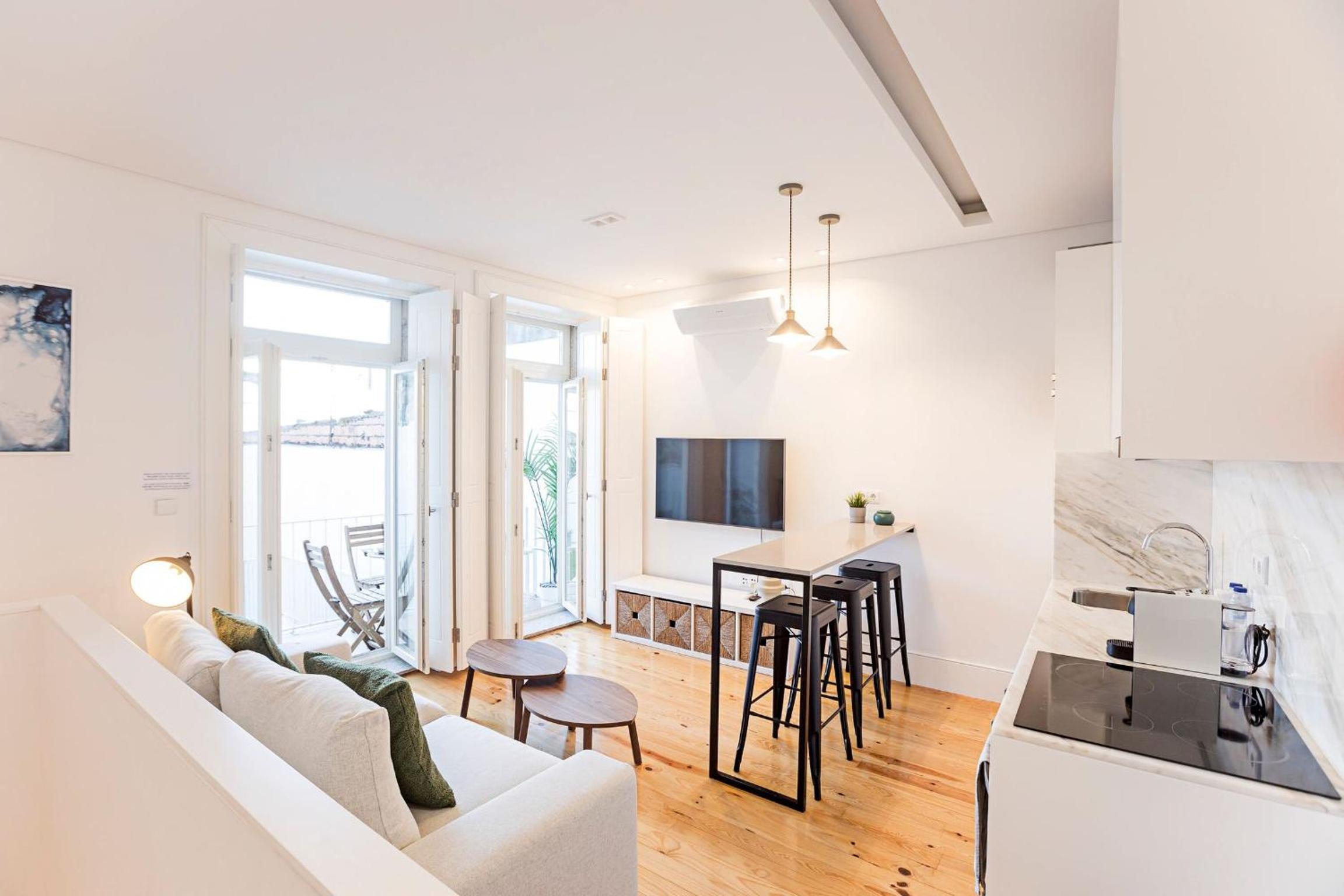 One-Bedroom Apartment