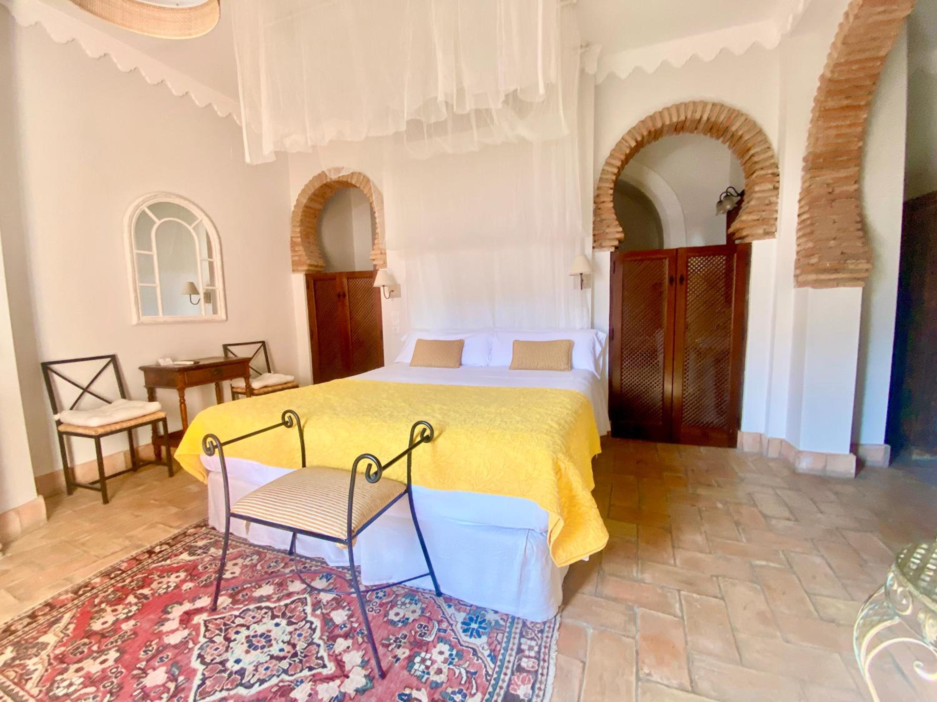 Double Room - Photo 14