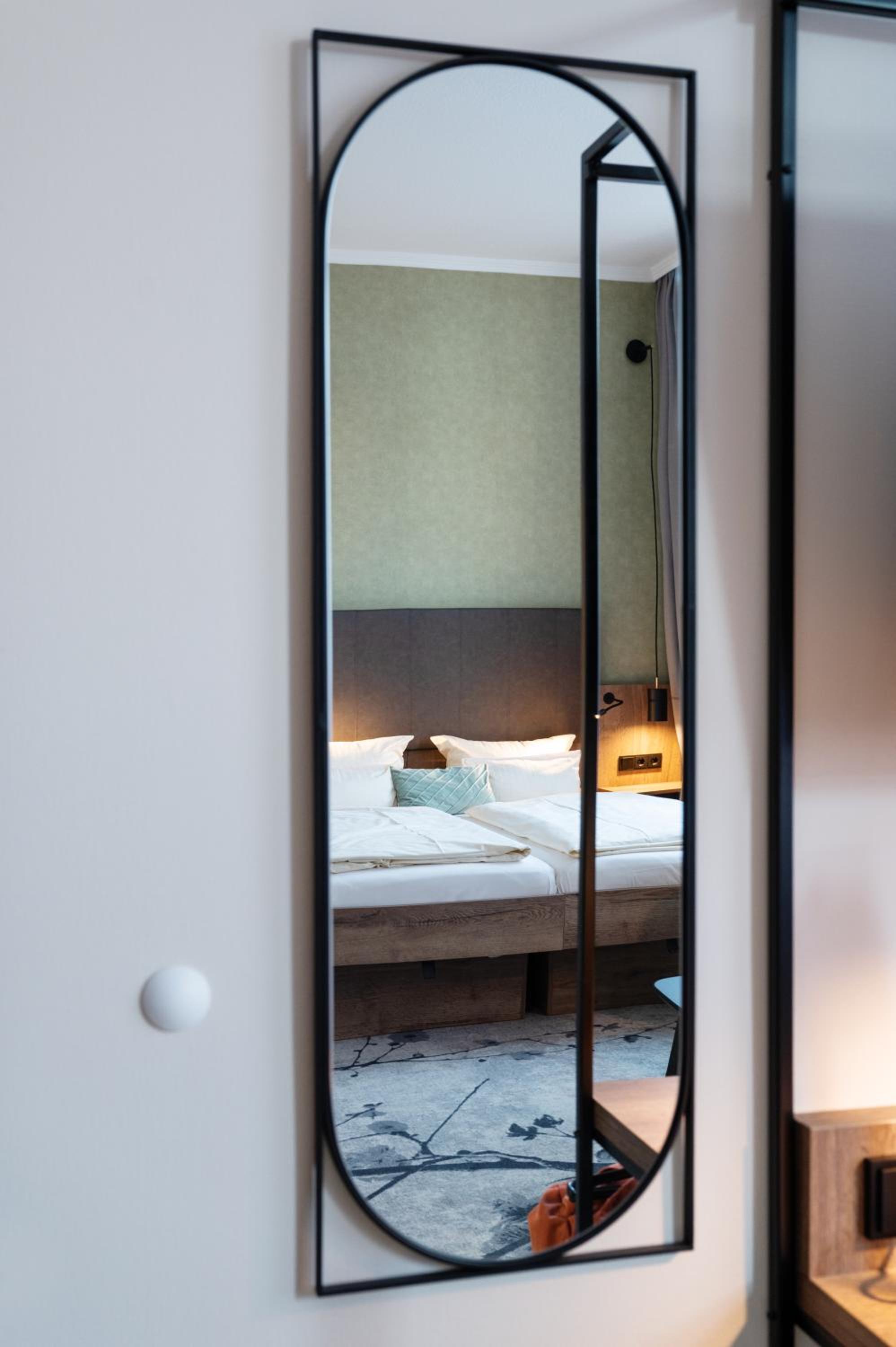 Junior Suite with Garden View - Photo 7