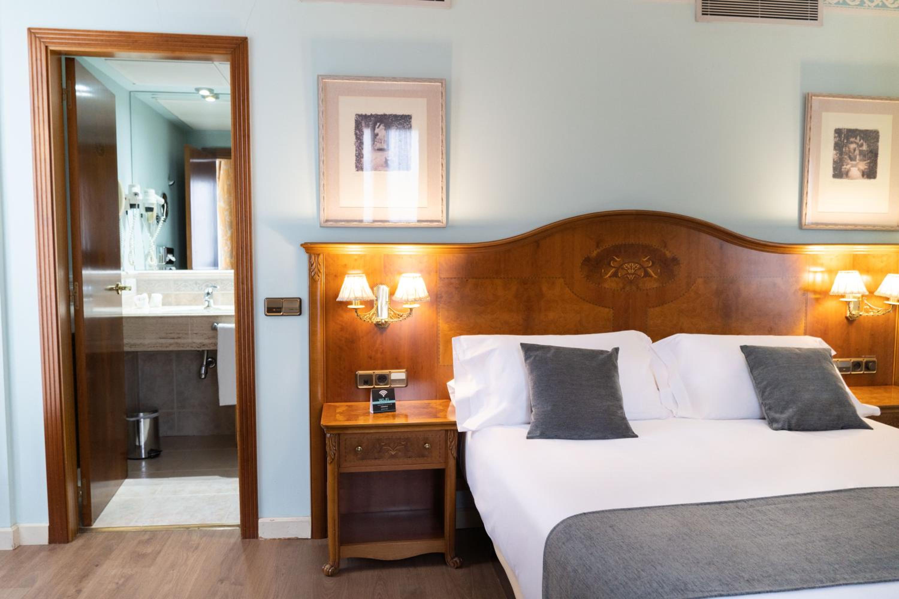 Superior Double Room - Photo 15