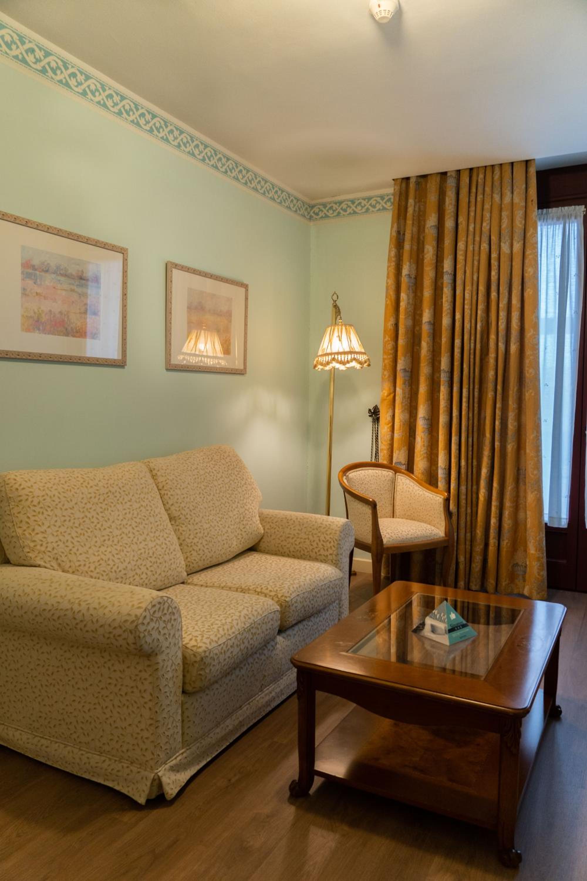 Superior Double Room - Photo 4