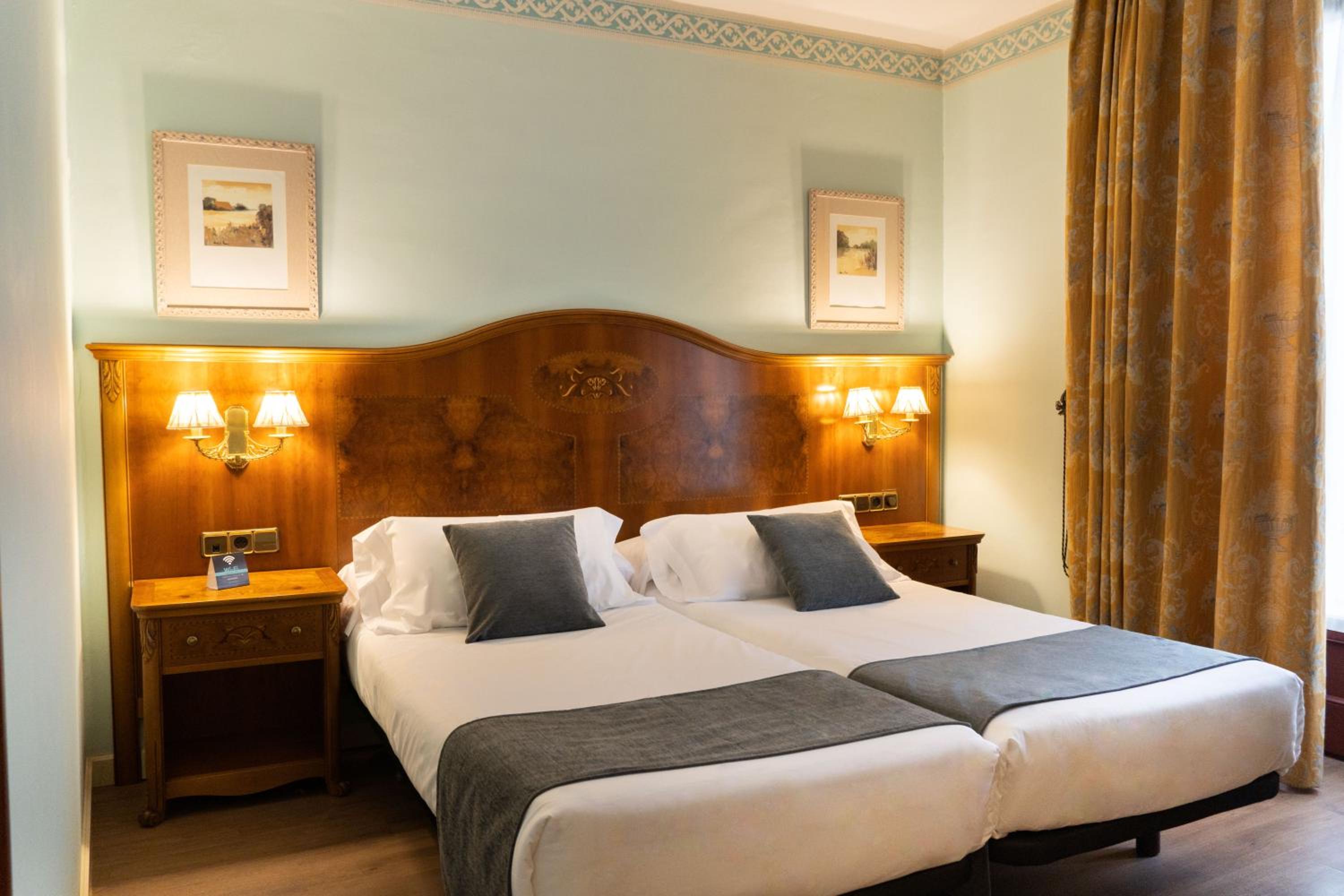 Superior Double Room - Photo 9