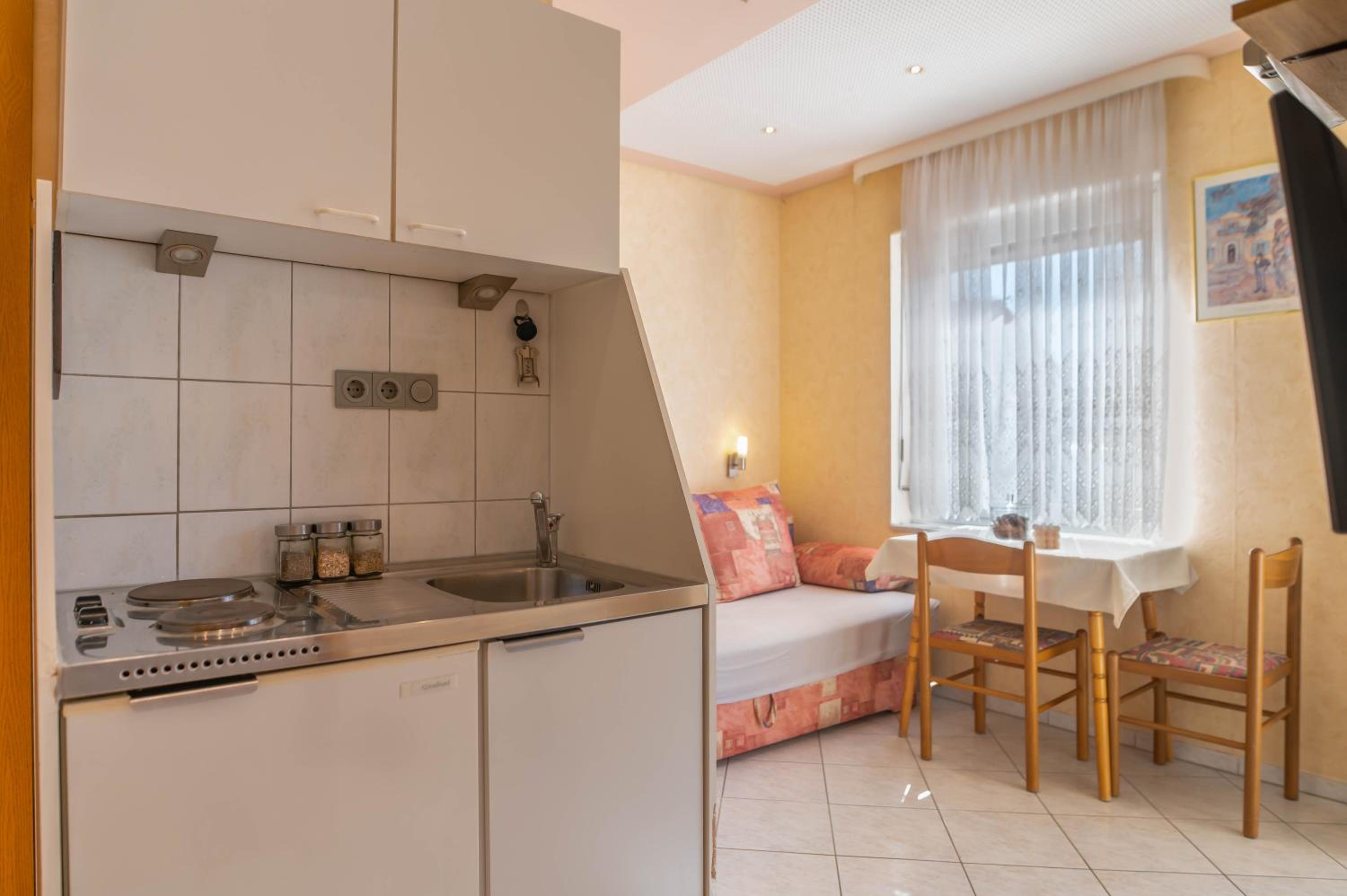One-Bedroom Apartment with Balcony photo 1