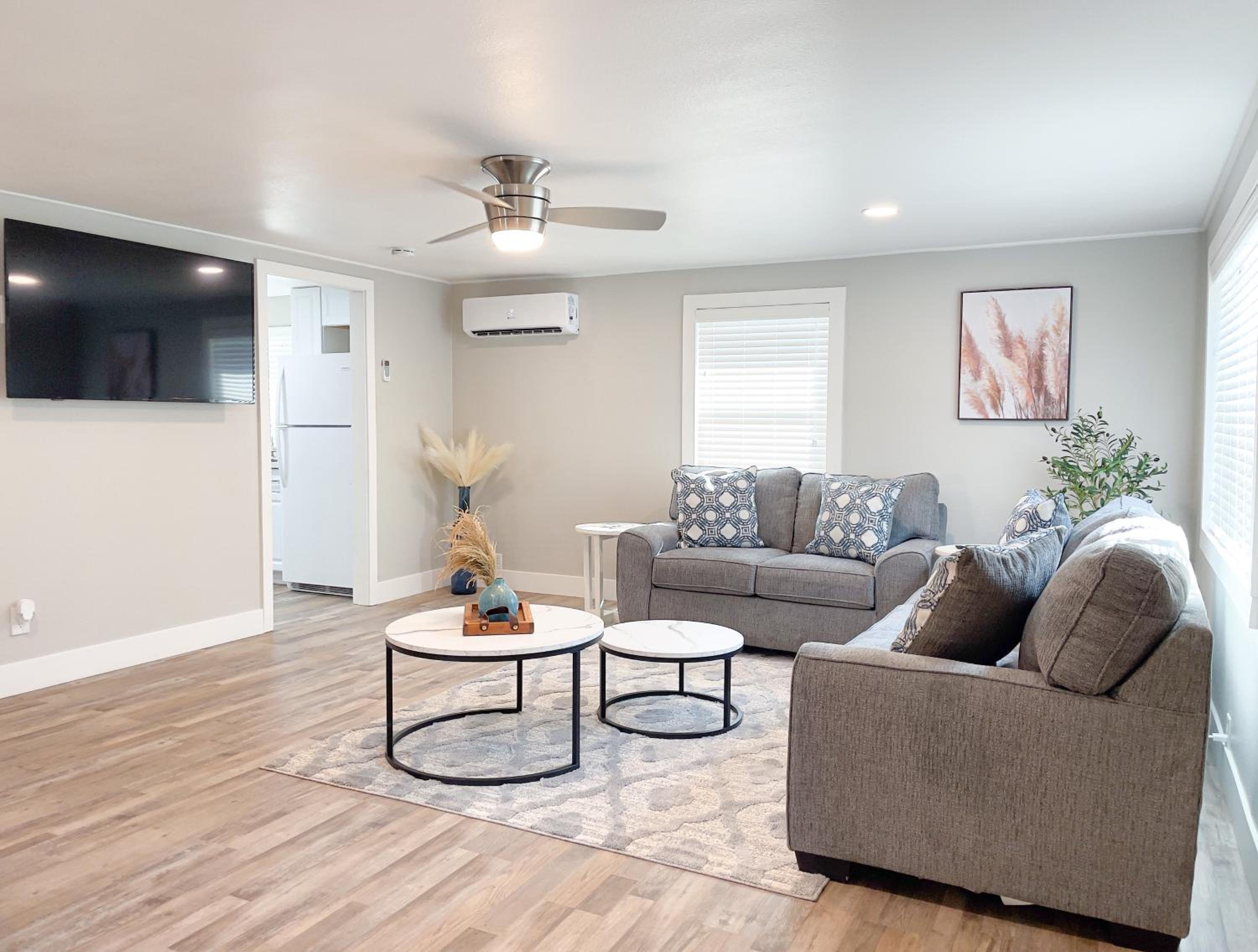 Deluxe Family Room photo 2