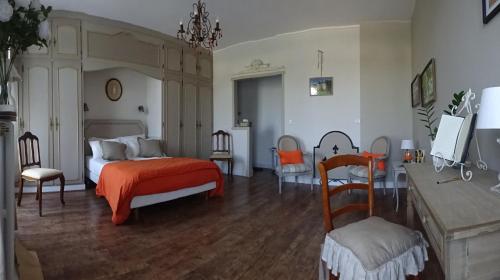 Deluxe Double Room with Shower photo 2