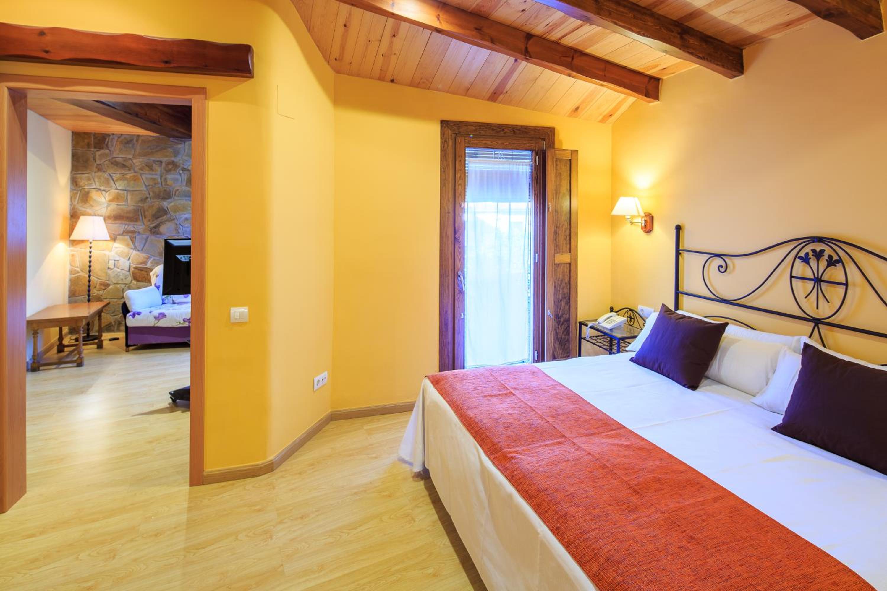 Junior Suite - Photo 1