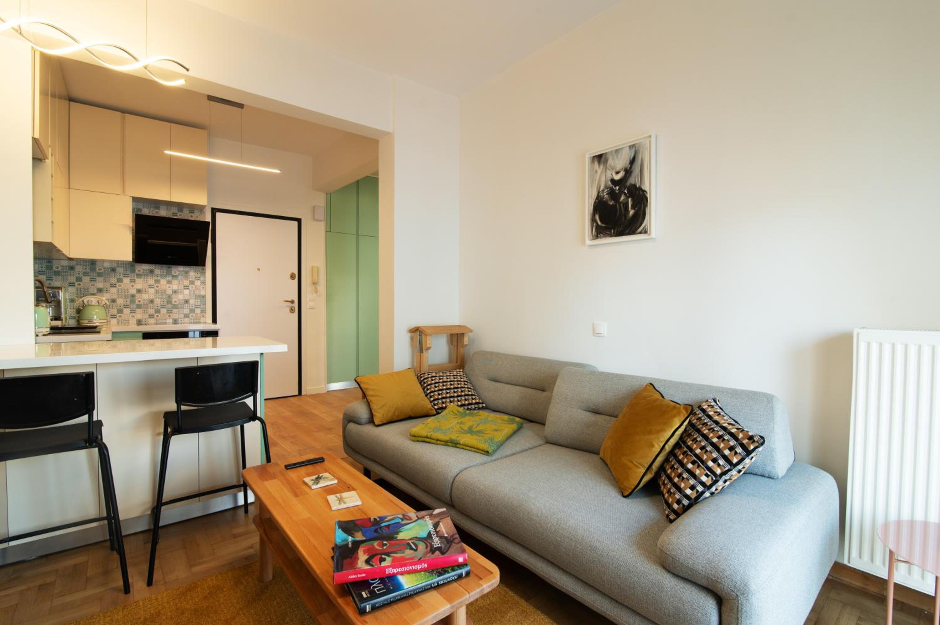 One-Bedroom Apartment