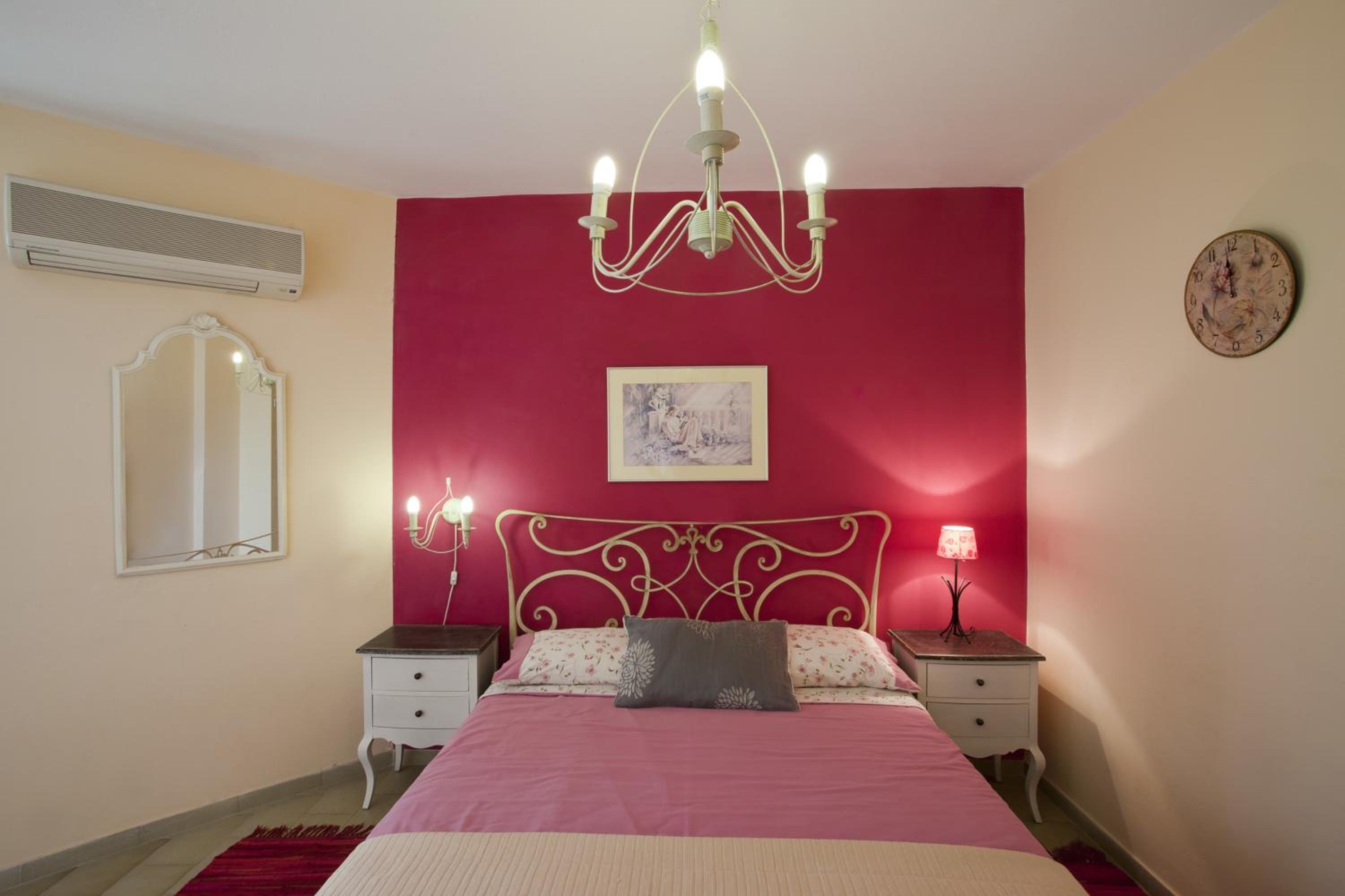 Triple Room - Photo 9