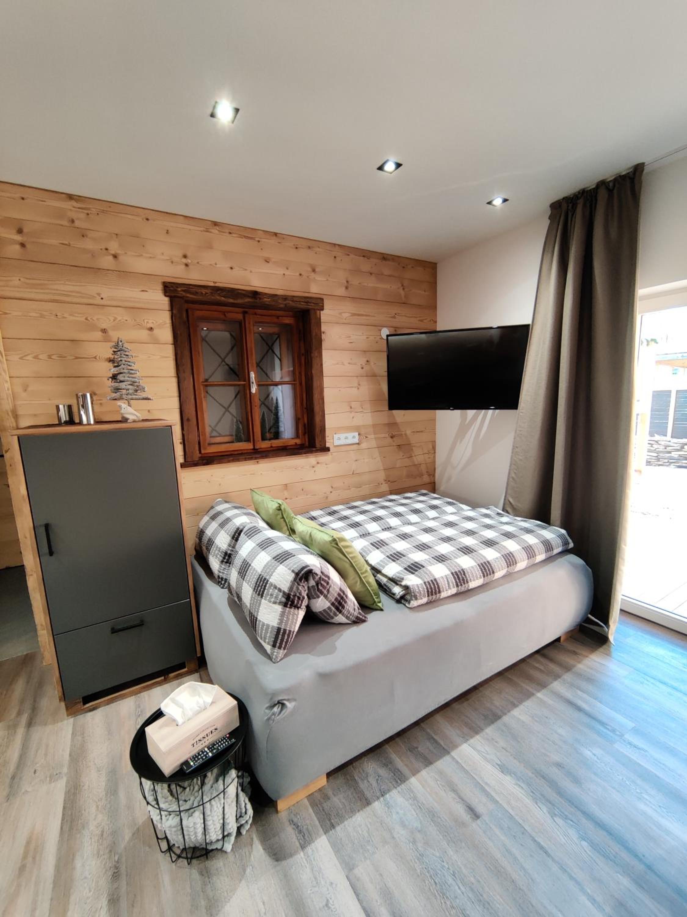One-Bedroom Apartment - Photo 31
