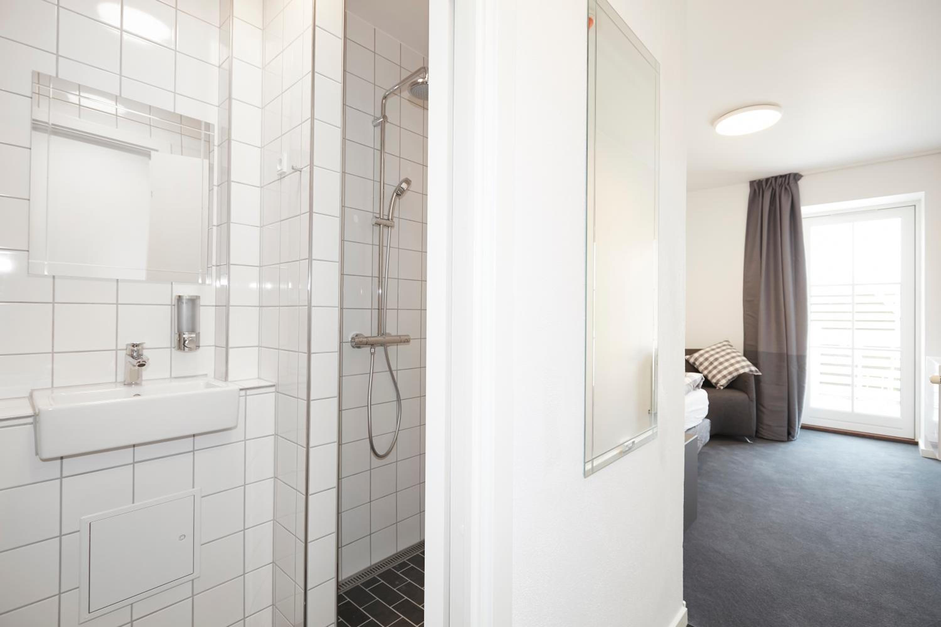 Single Room photo 2