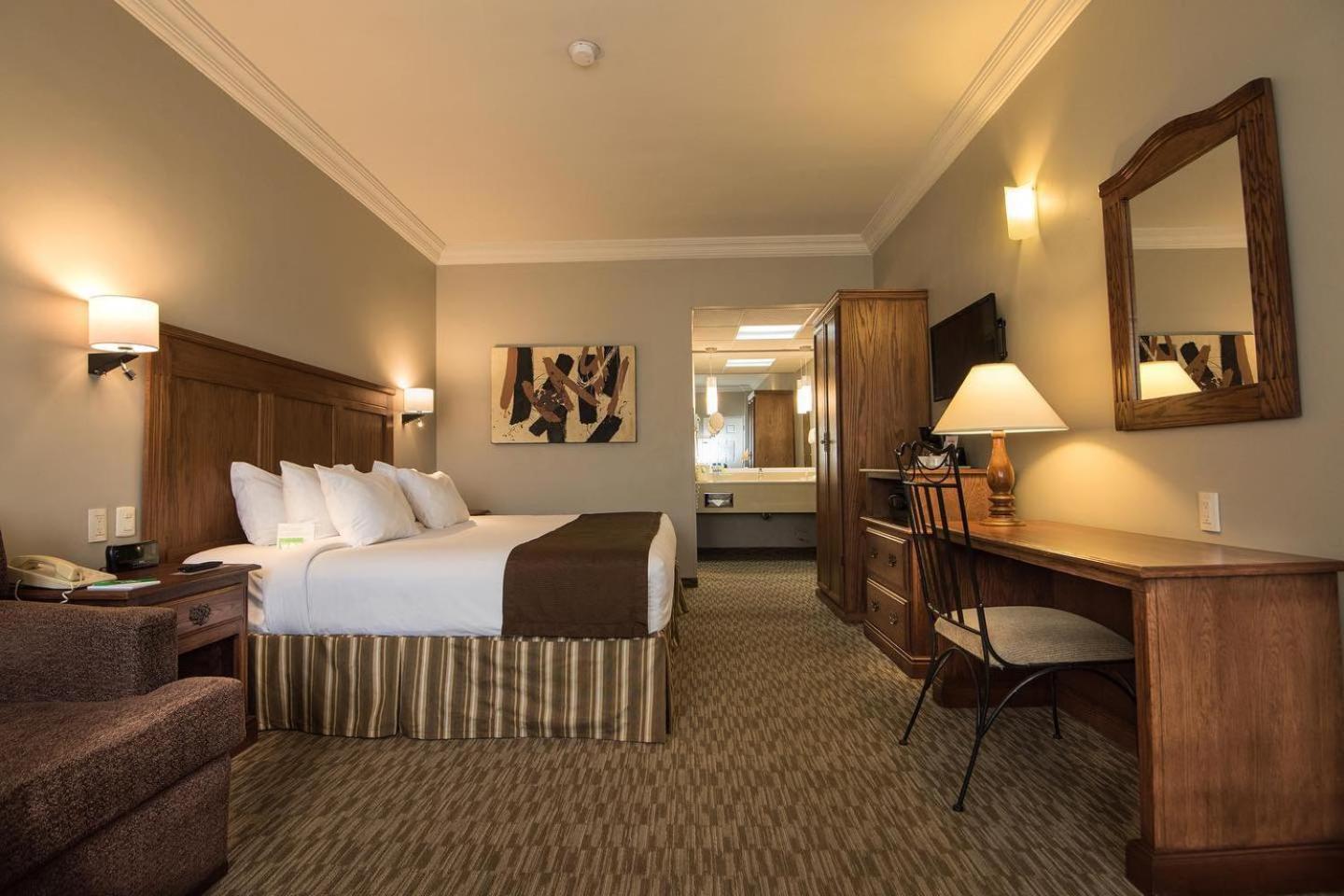 Double Room with Two Double Beds photo 2
