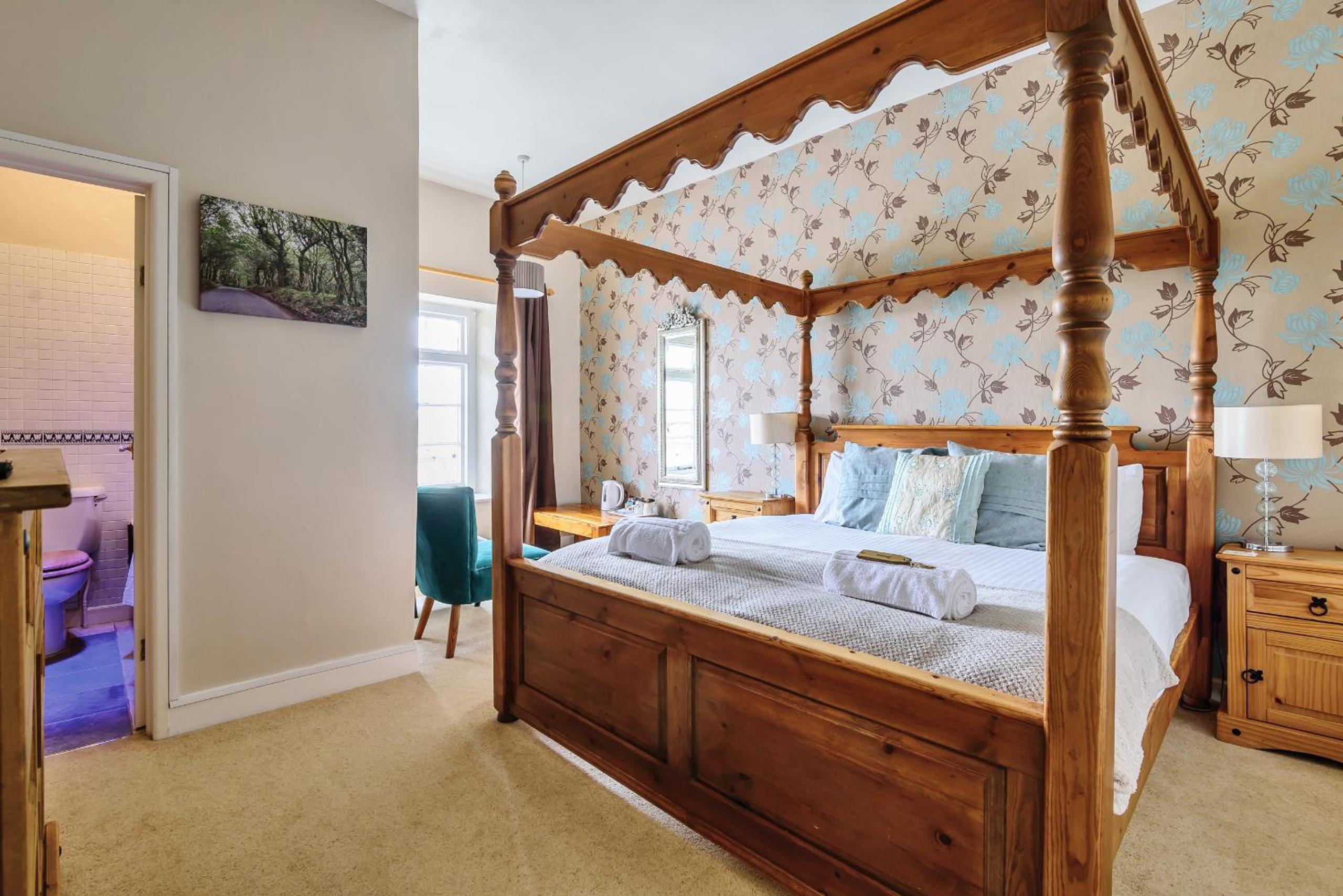 Deluxe King Room photo 1