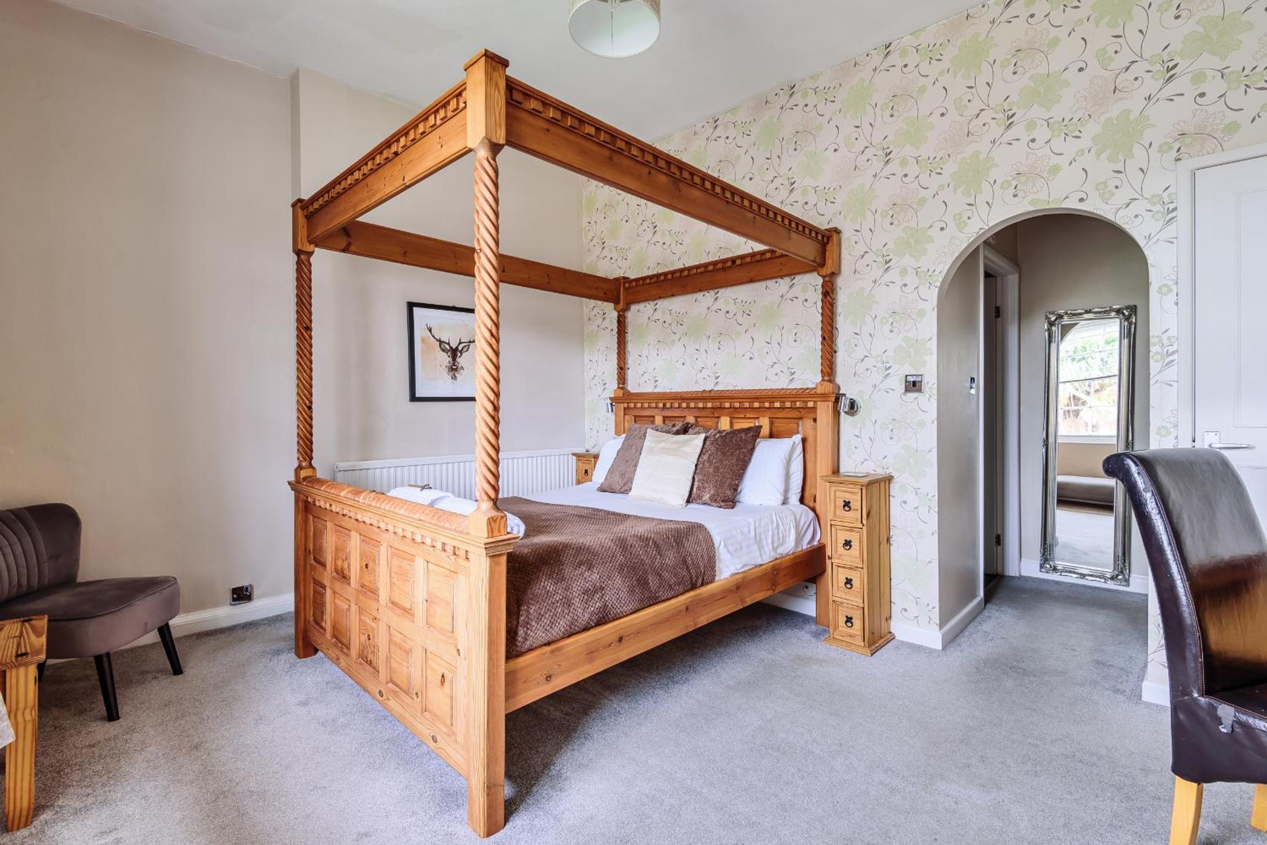 Deluxe King Room photo 2