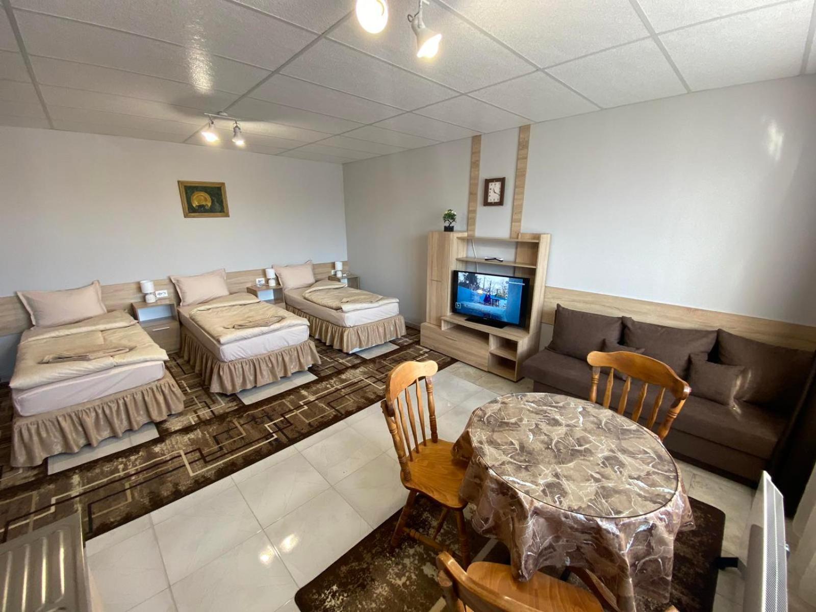 One-Bedroom Apartment - Photo 14