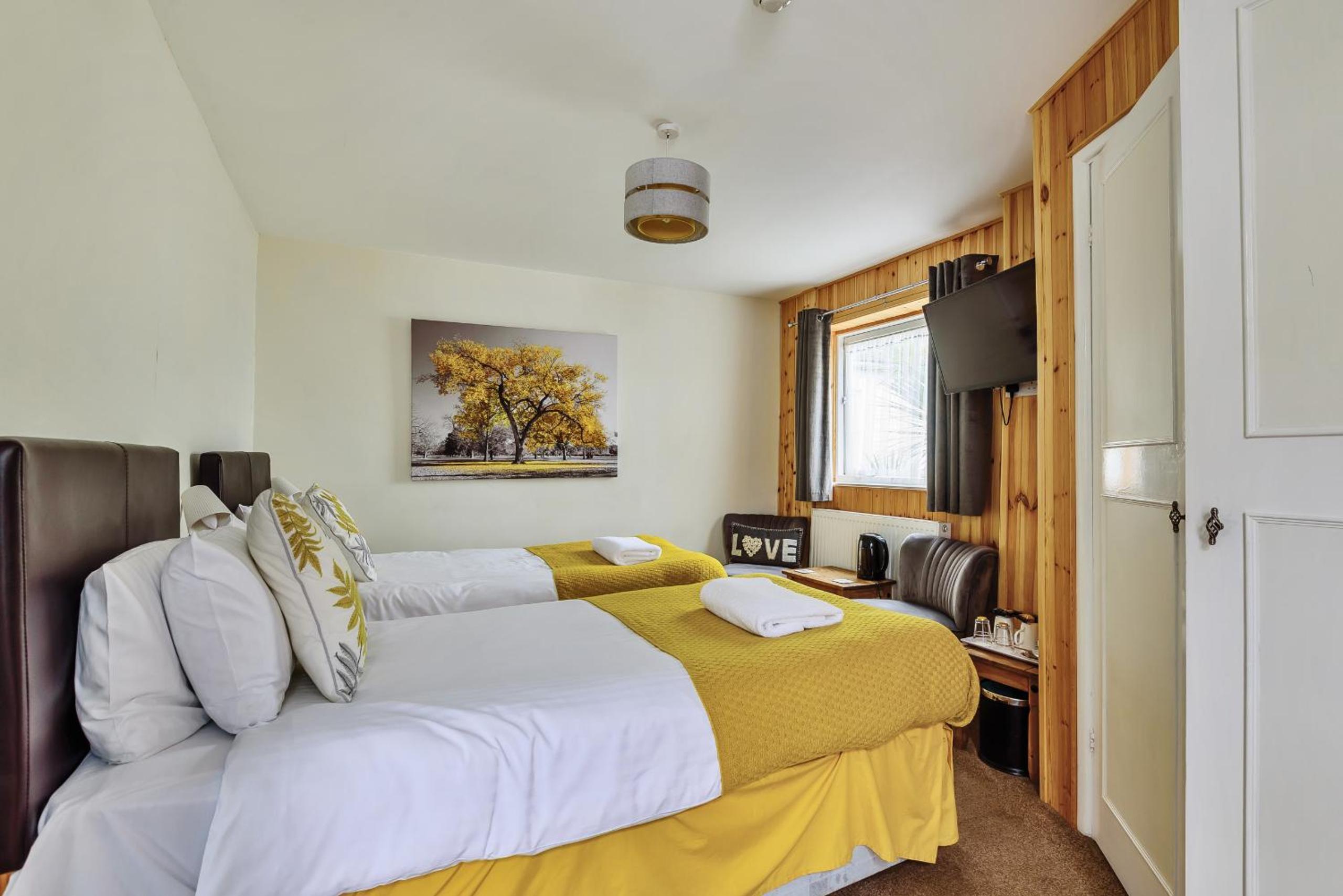 Standard King Room photo 2