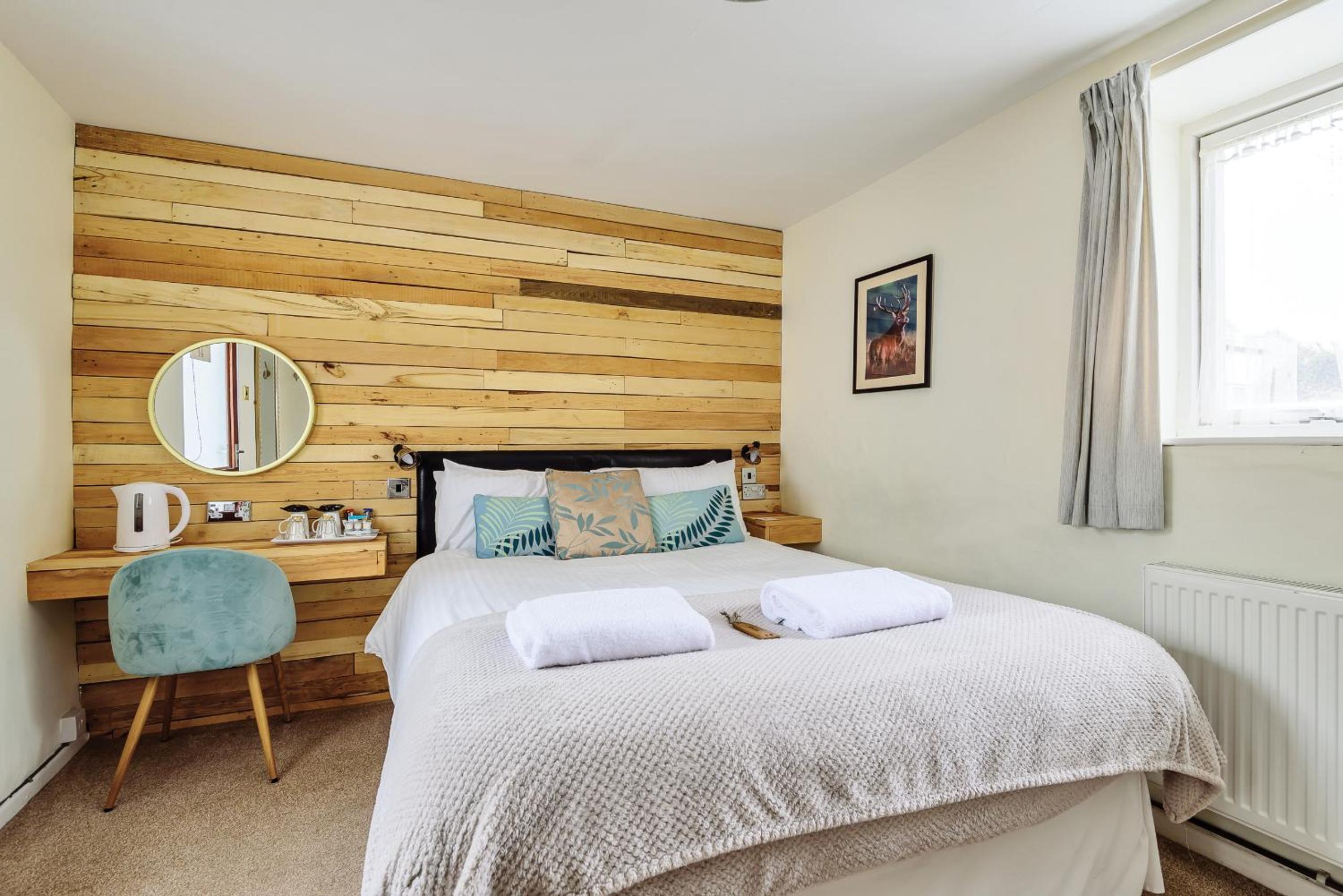 Standard King Room photo 1