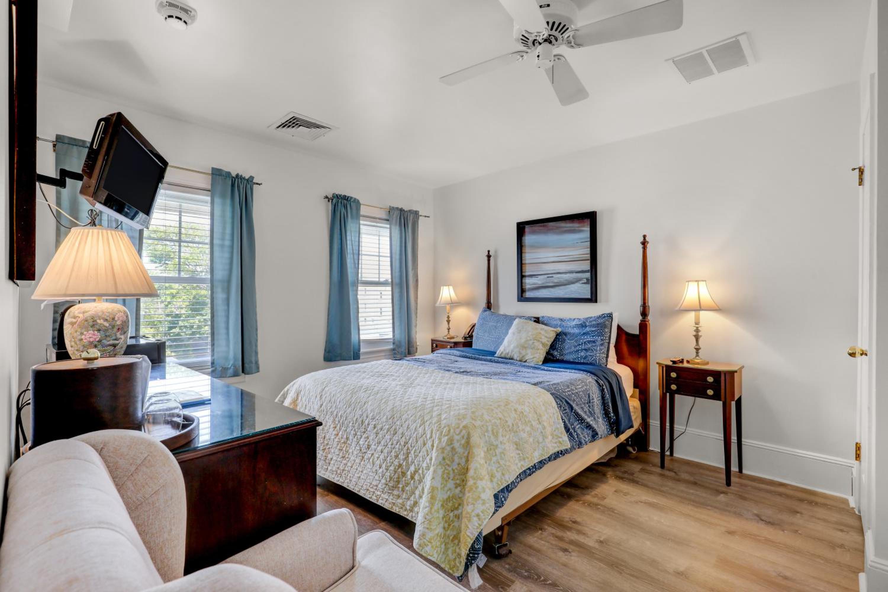 Double Room with Pool View